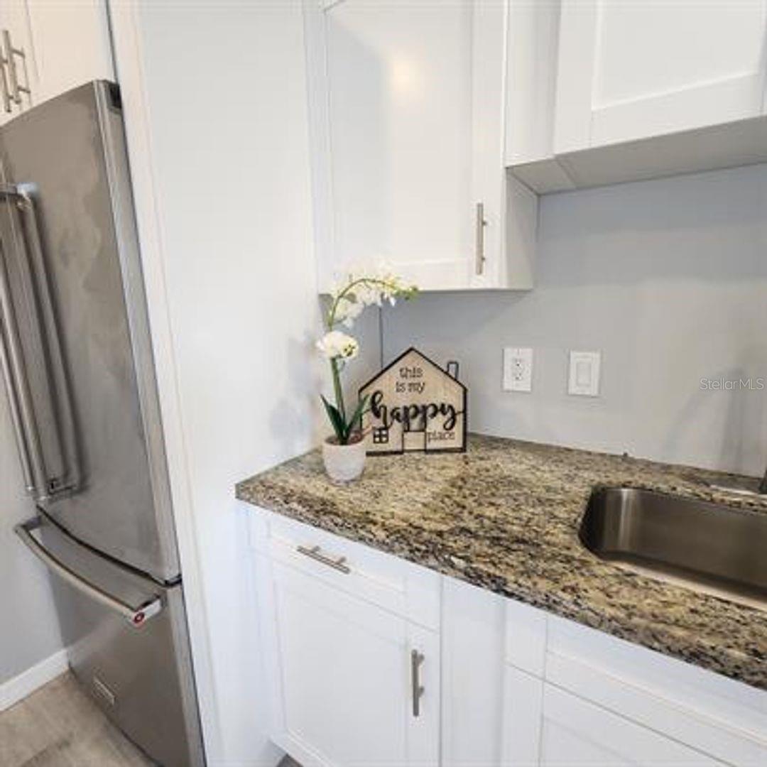 Image 7 of 13 For 5631 23rd Street W