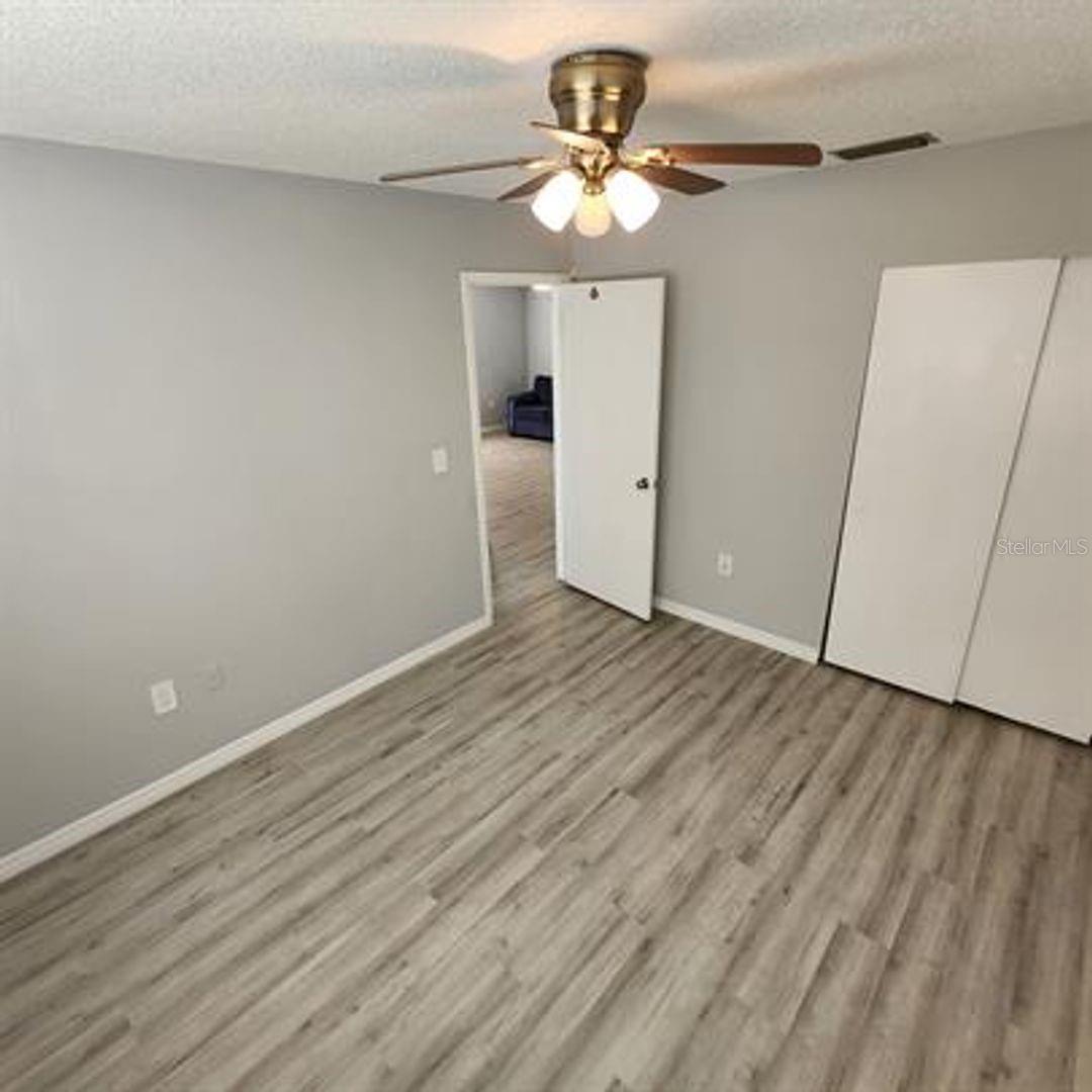 Image 9 of 13 For 5631 23rd Street W