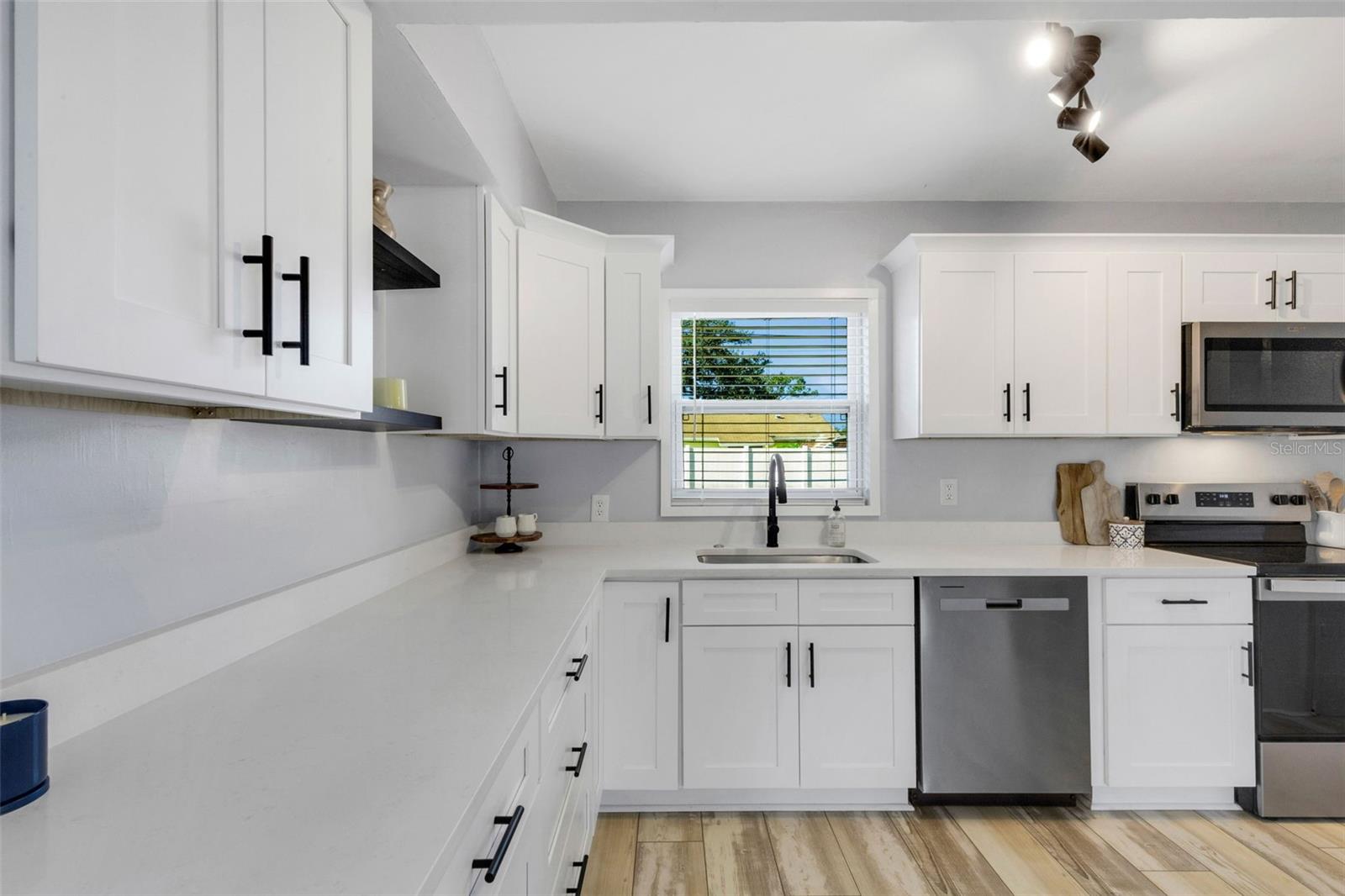 Image 13 of 39 For 8798 58th Way N