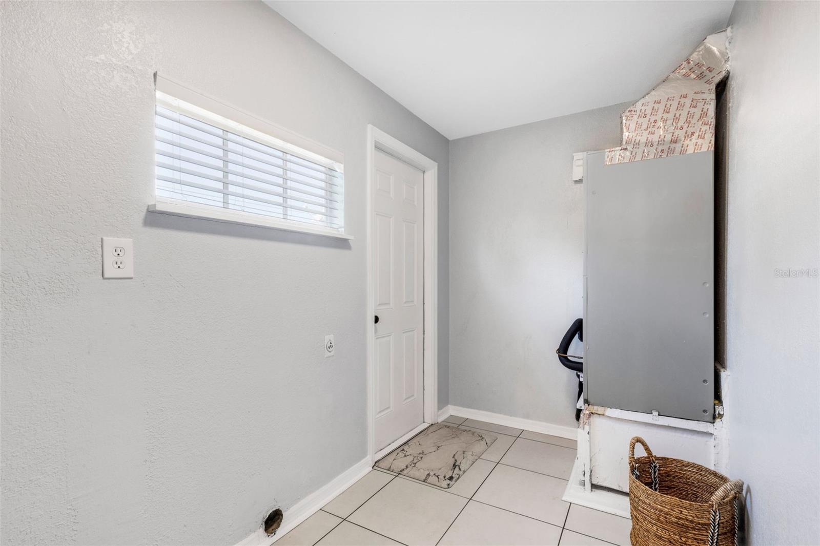 Image 18 of 39 For 8798 58th Way N