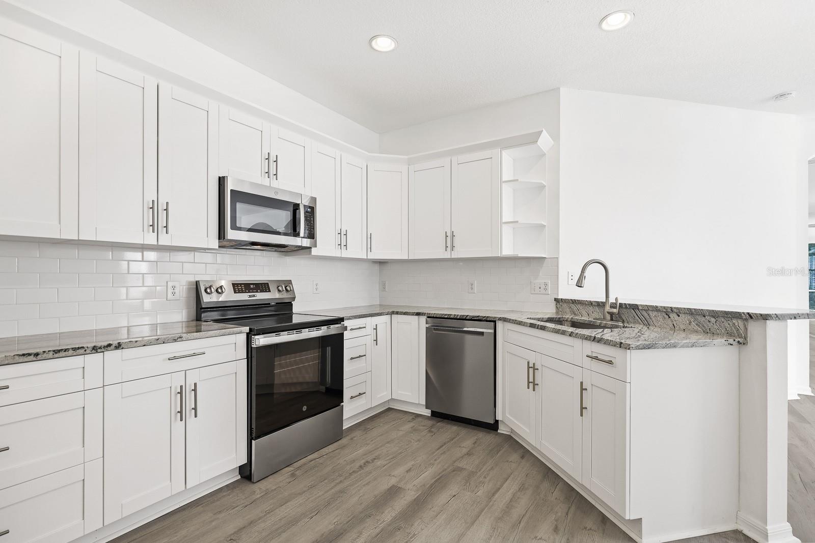 Image 14 of 34 For 5926 Phoebenest Drive