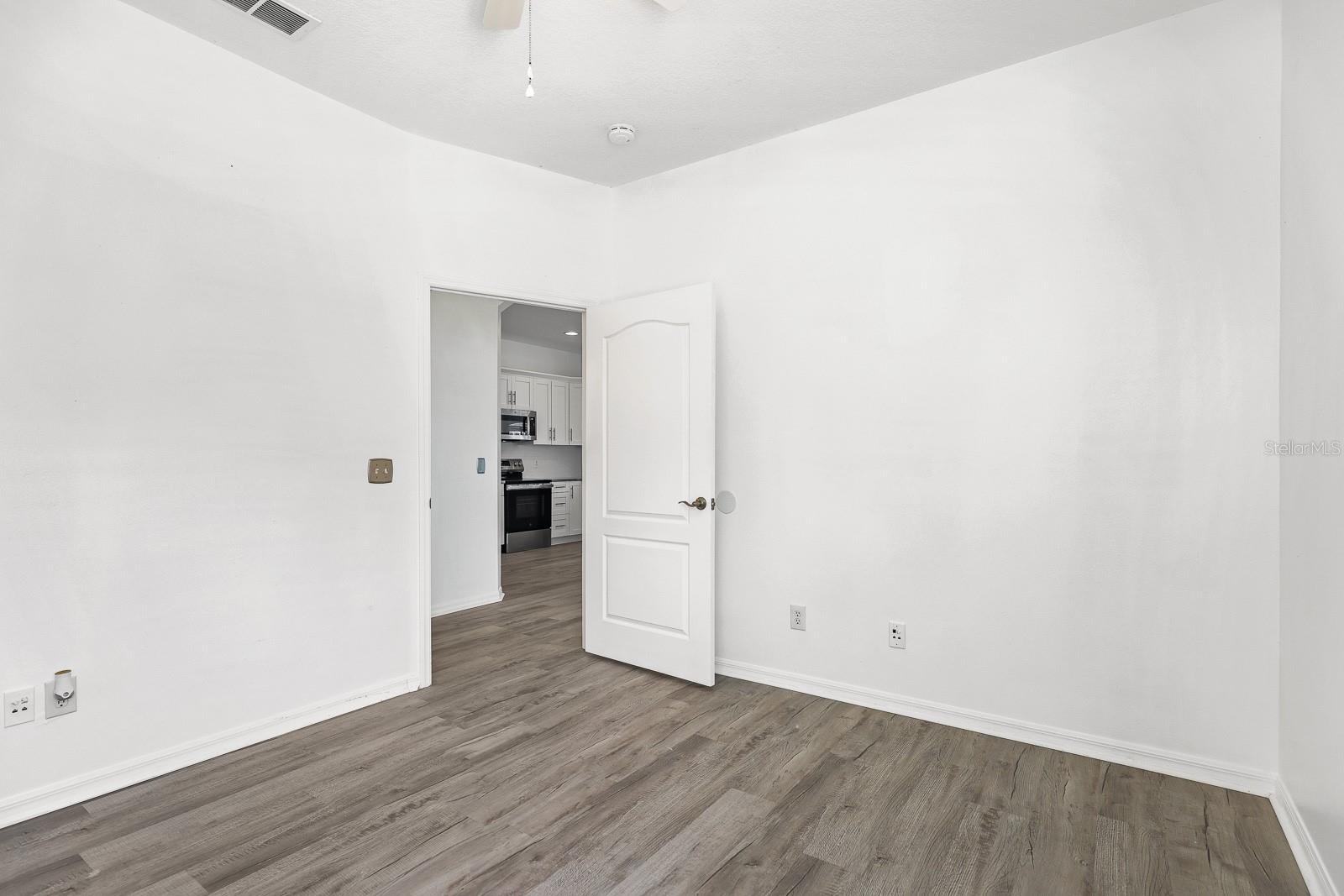 Image 21 of 34 For 5926 Phoebenest Drive