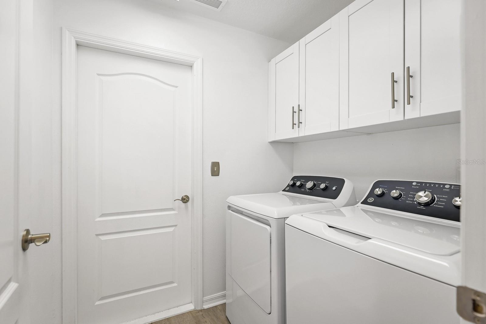 Image 22 of 34 For 5926 Phoebenest Drive