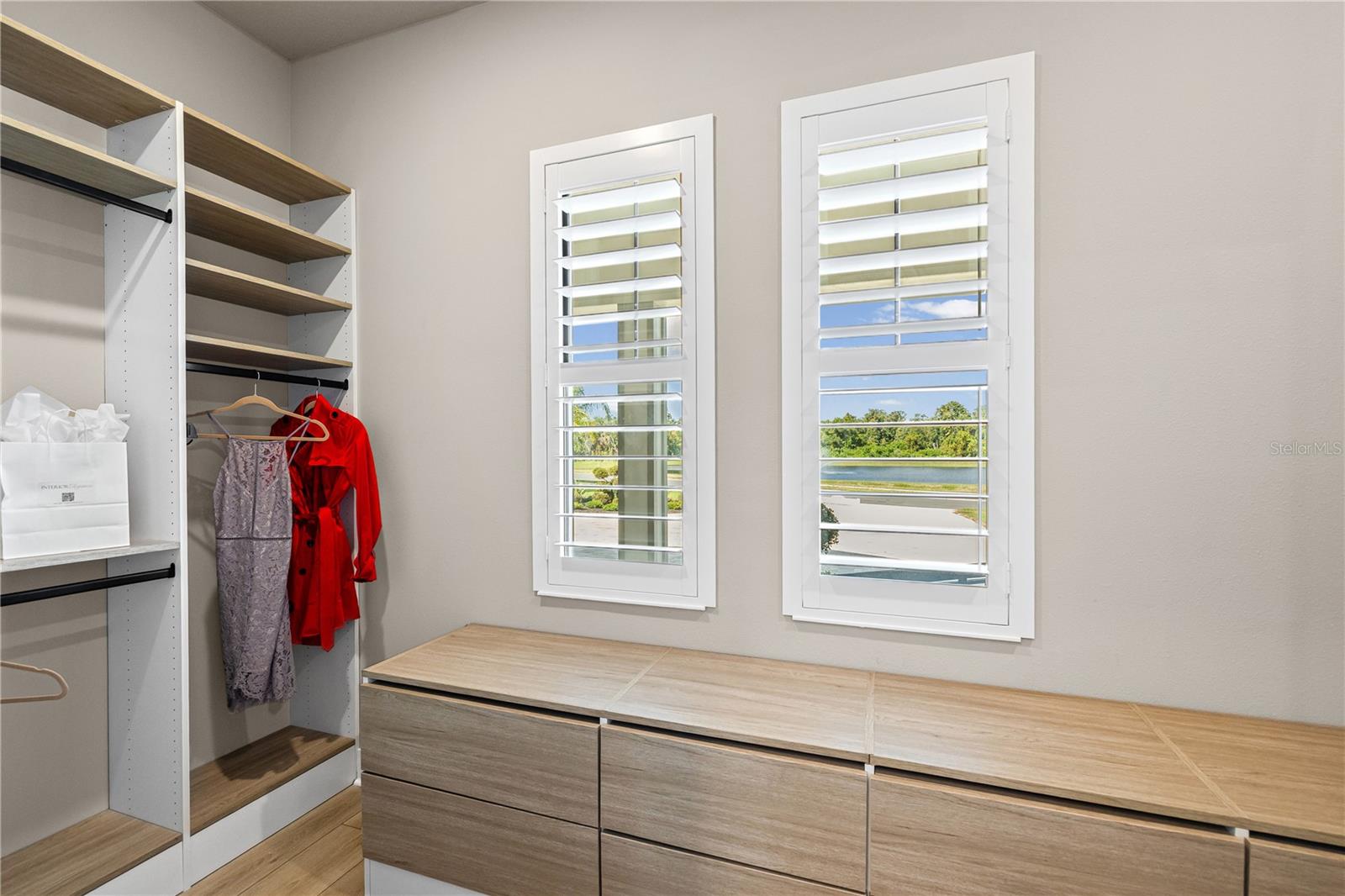 Image 36 of 83 For 728 Estates Boulevard