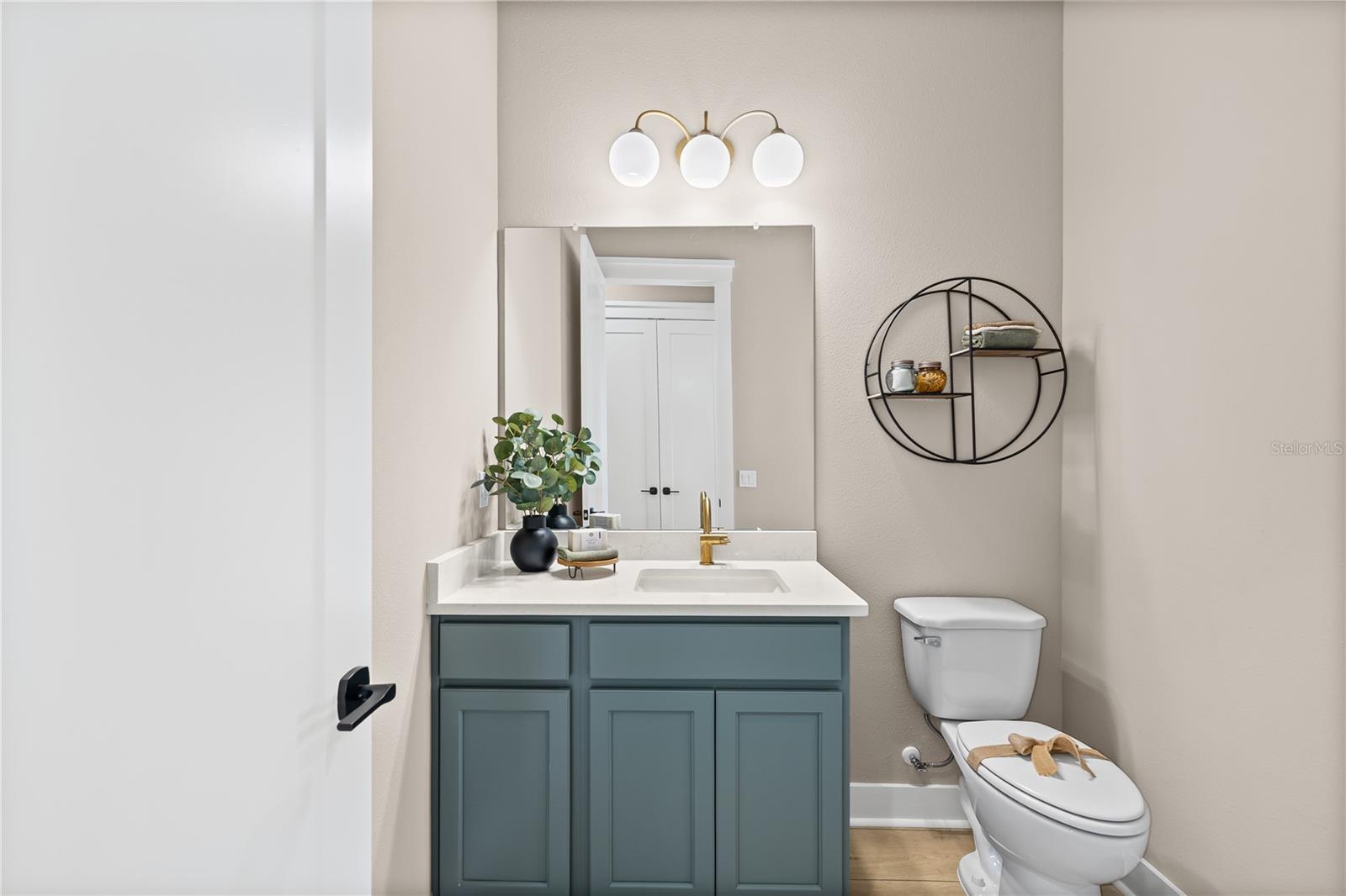 Image 38 of 83 For 728 Estates Boulevard