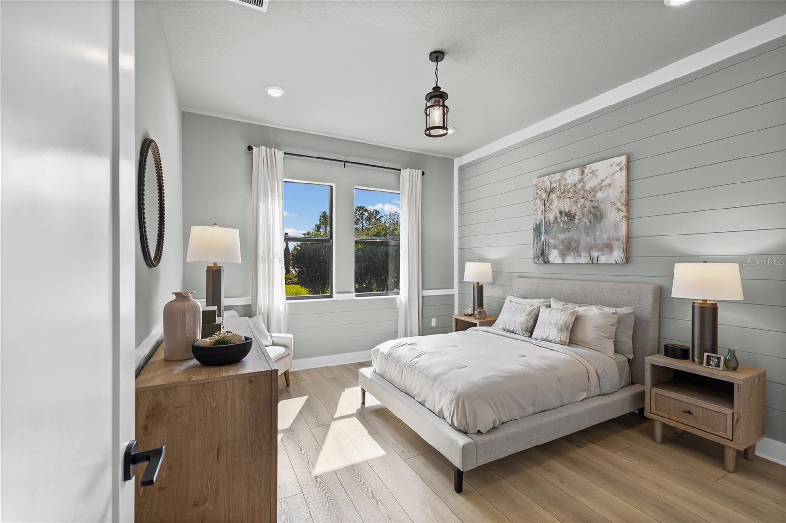 Image 42 of 83 For 728 Estates Boulevard