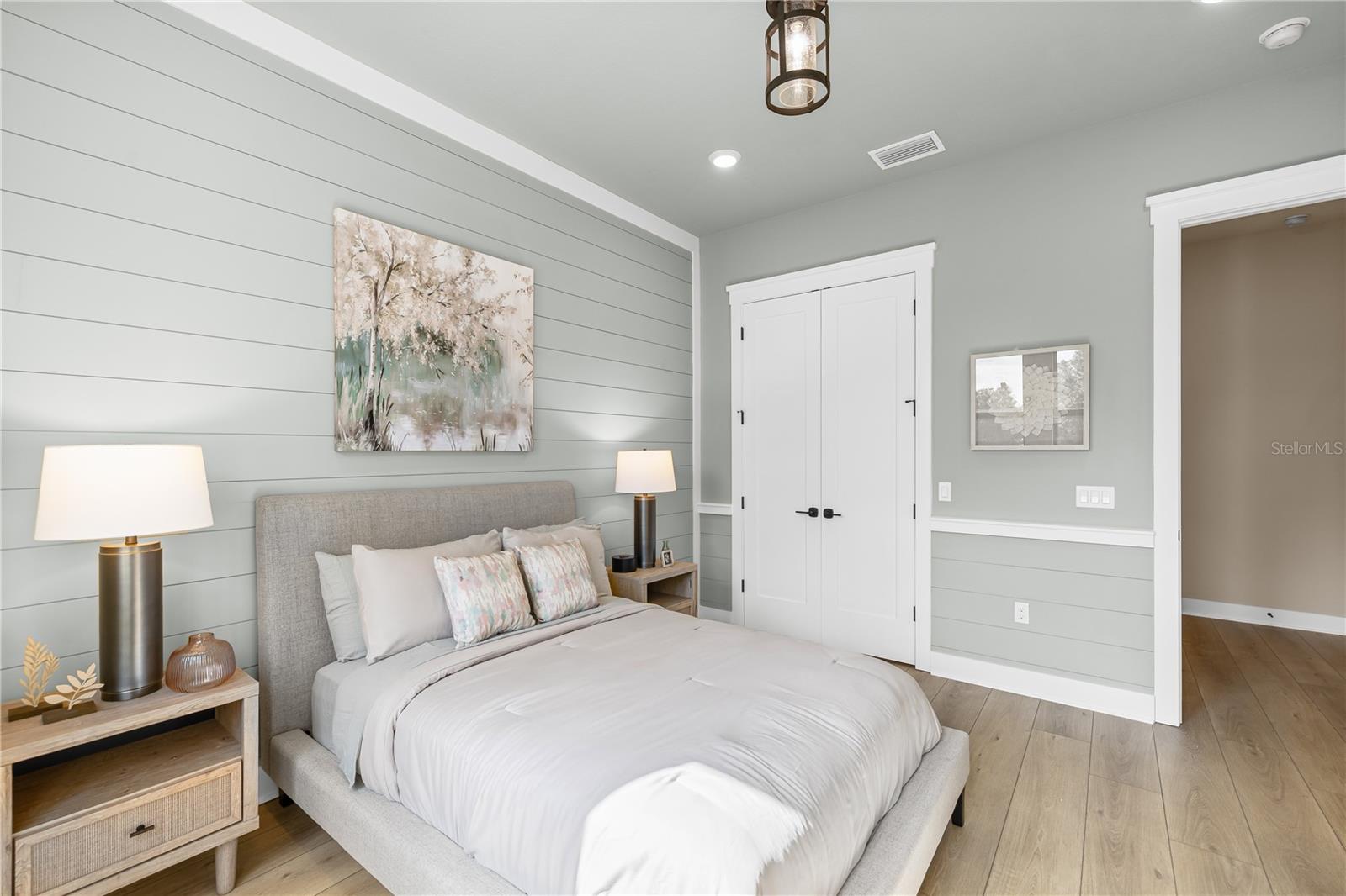 Image 43 of 83 For 728 Estates Boulevard