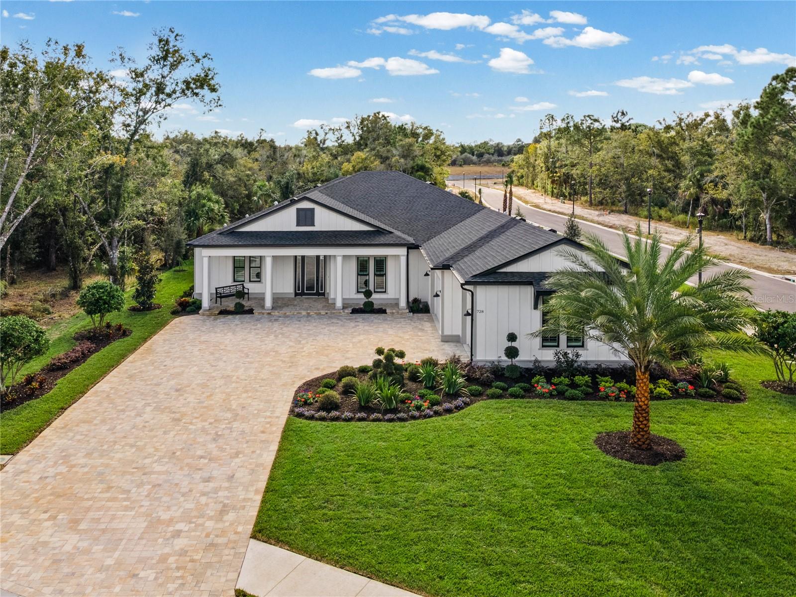 Image 72 of 83 For 728 Estates Boulevard