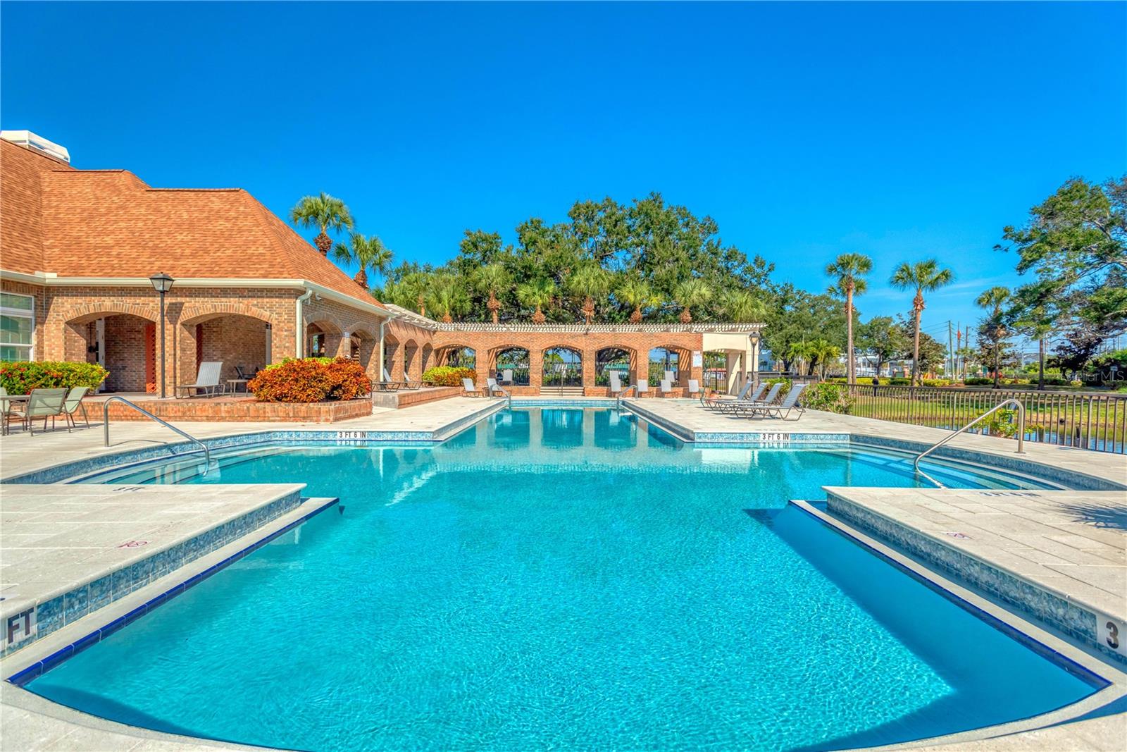 Image 19 of 23 For 10200 Gandy Boulevard 1103