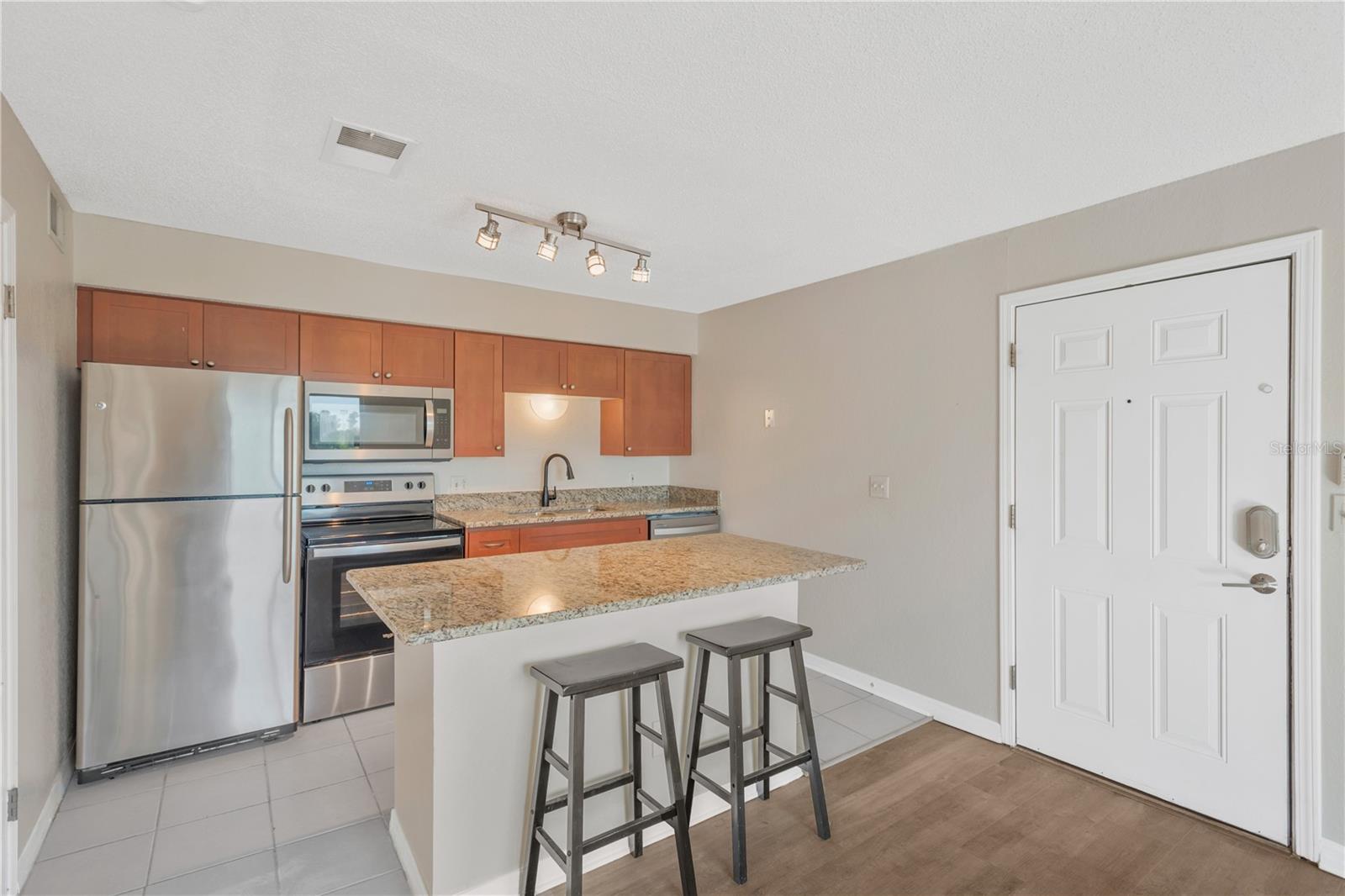 Image 5 of 23 For 10200 Gandy Boulevard 1103