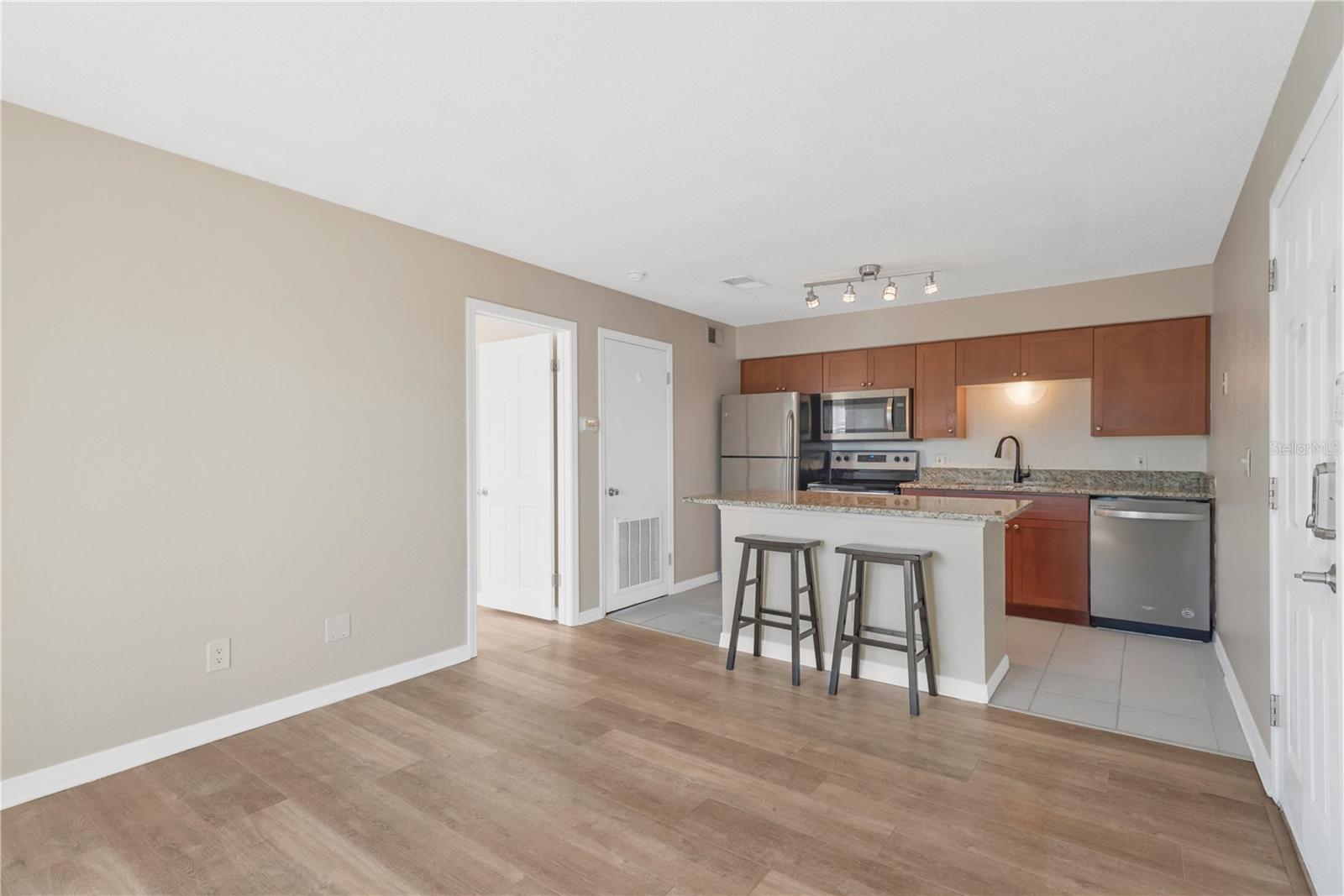 Image 7 of 23 For 10200 Gandy Boulevard 1103