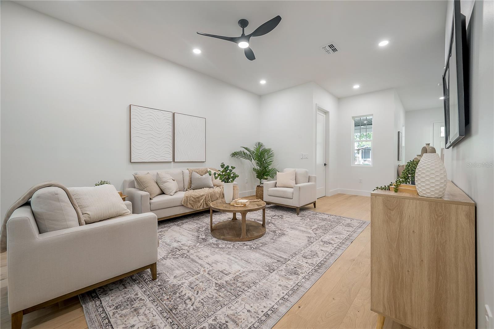 Image 10 of 48 For 1405 Louisiana Avenue 1