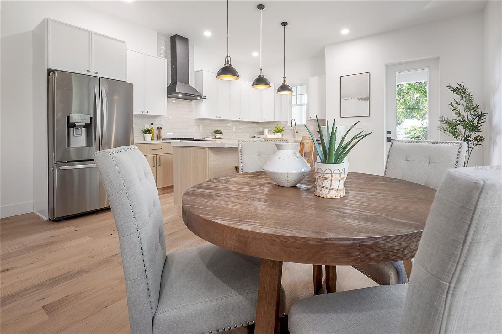 Image 22 of 48 For 1405 Louisiana Avenue 1