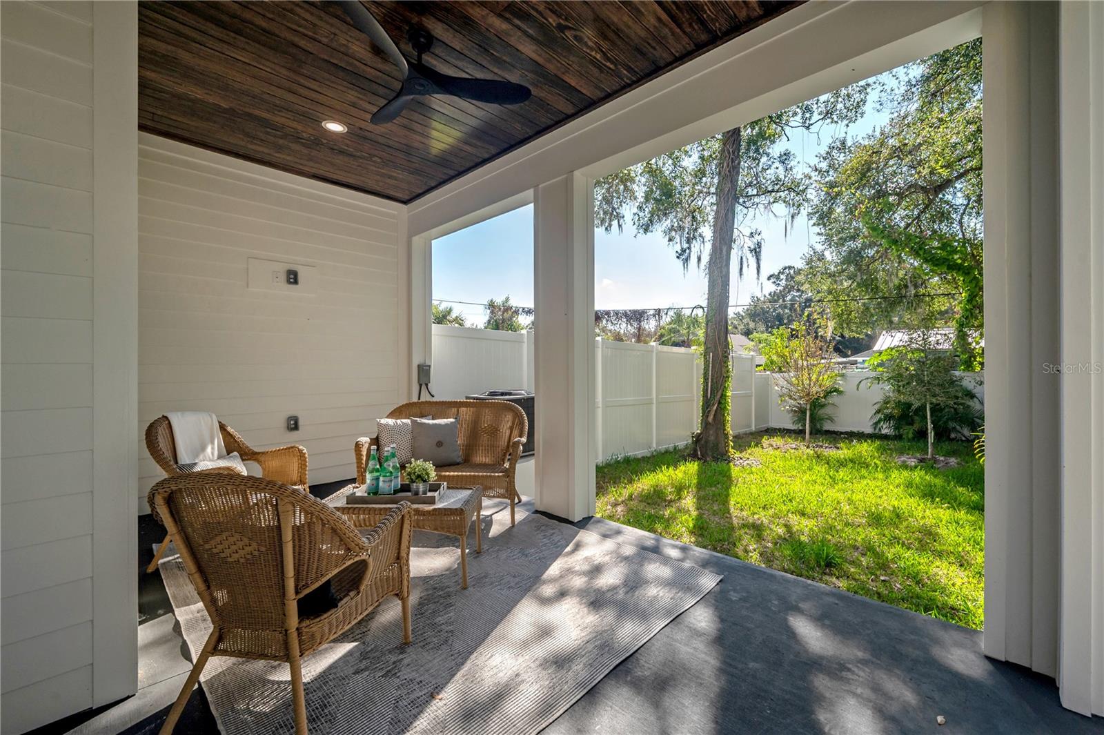 Image 25 of 48 For 1405 Louisiana Avenue 1