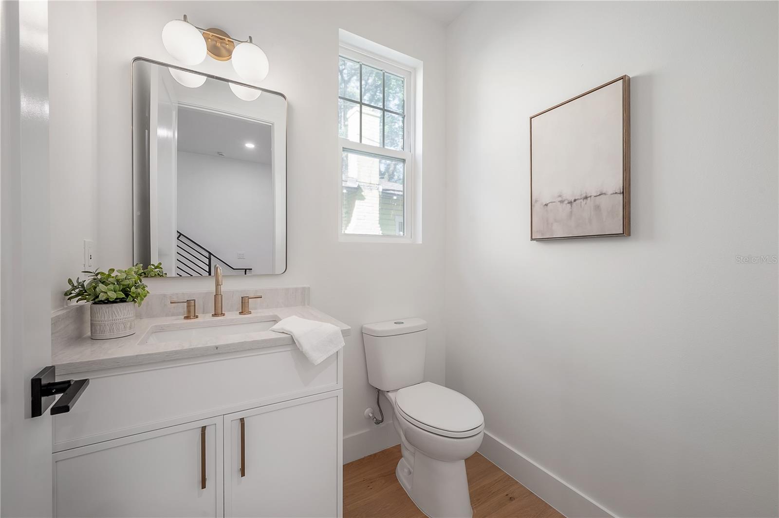 Image 26 of 48 For 1405 Louisiana Avenue 1