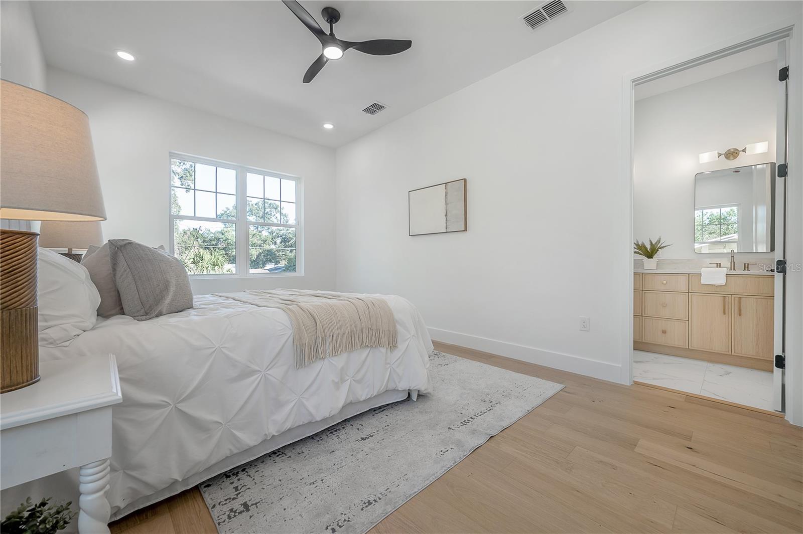 Image 30 of 48 For 1405 Louisiana Avenue 1