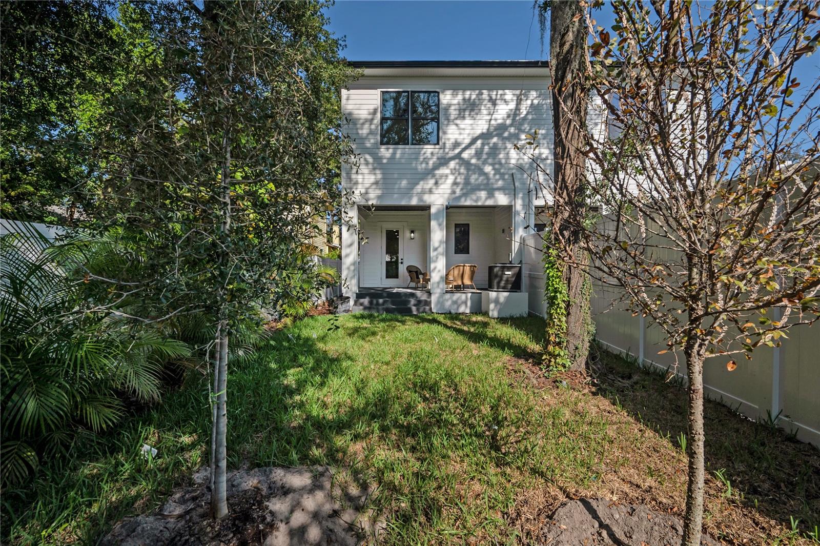 Image 45 of 48 For 1405 Louisiana Avenue 1