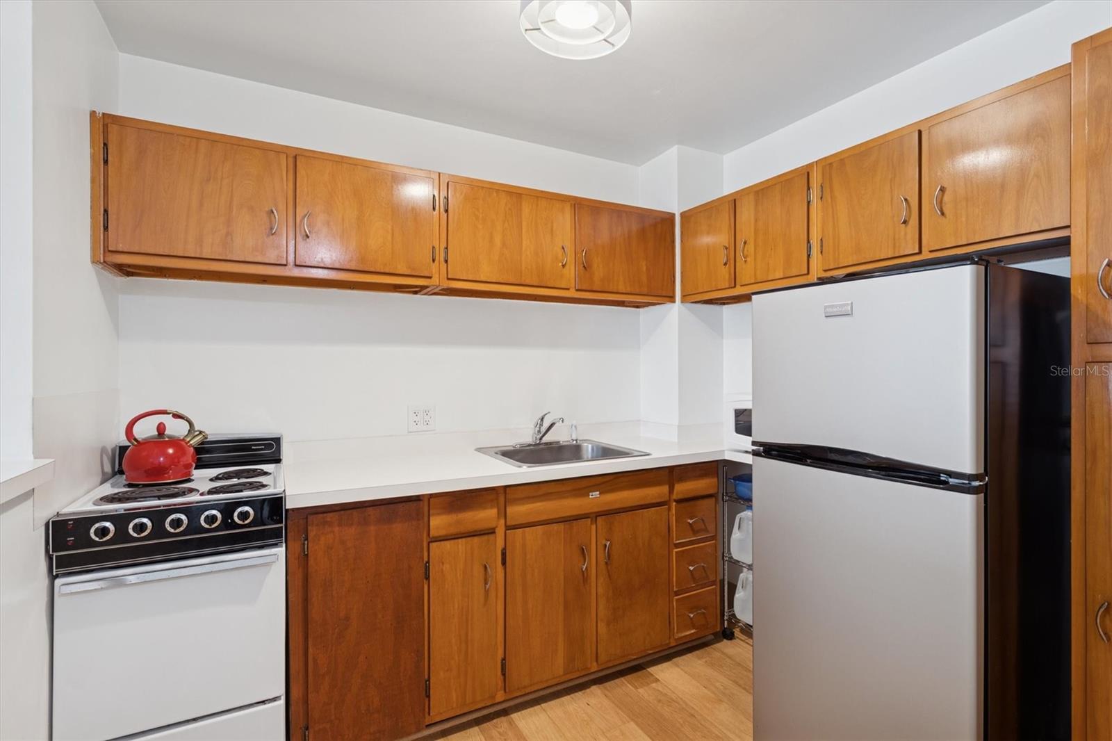 Image 11 of 26 For 841 4th Avenue N 32