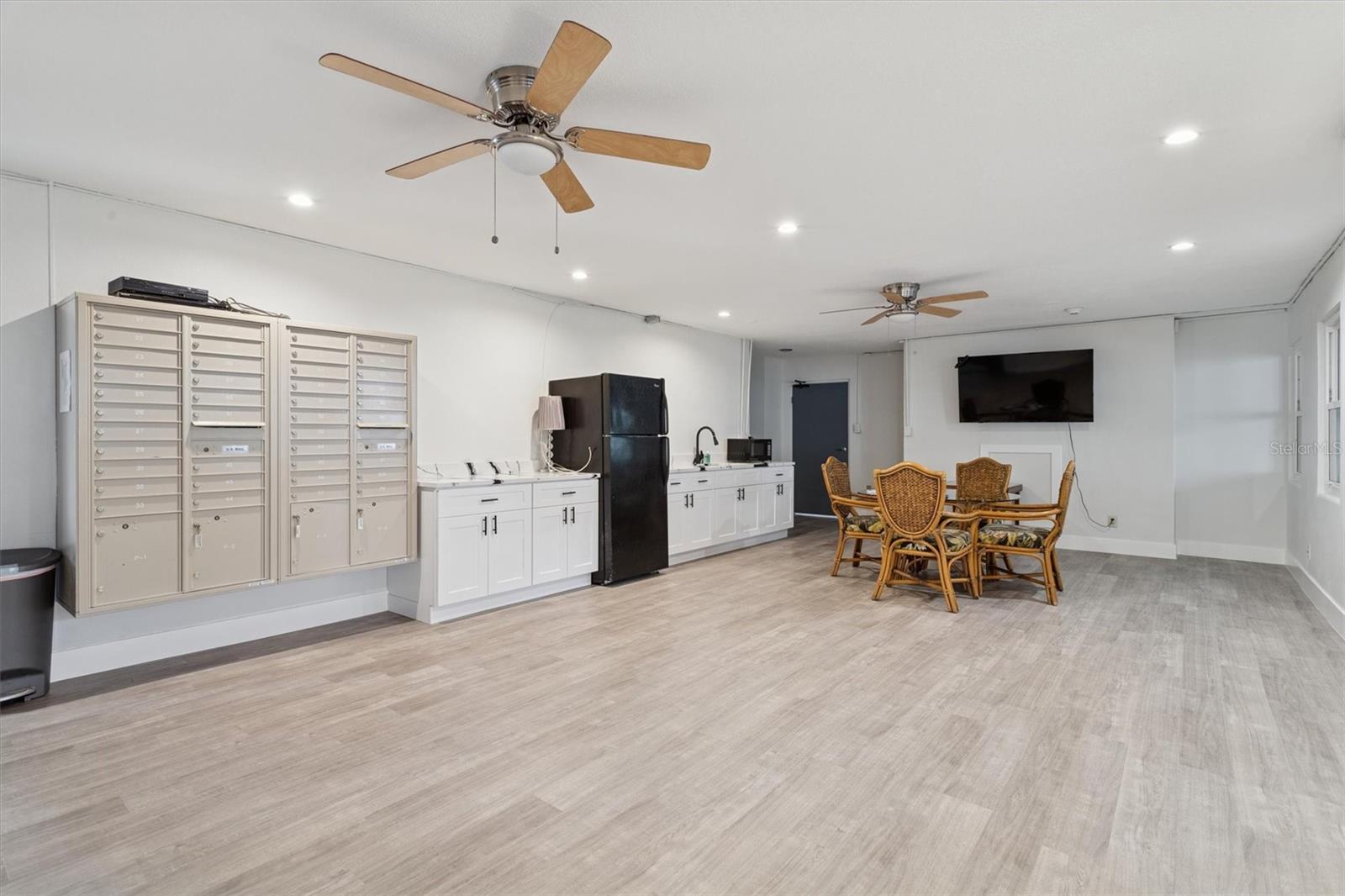 Image 18 of 26 For 841 4th Avenue N 32