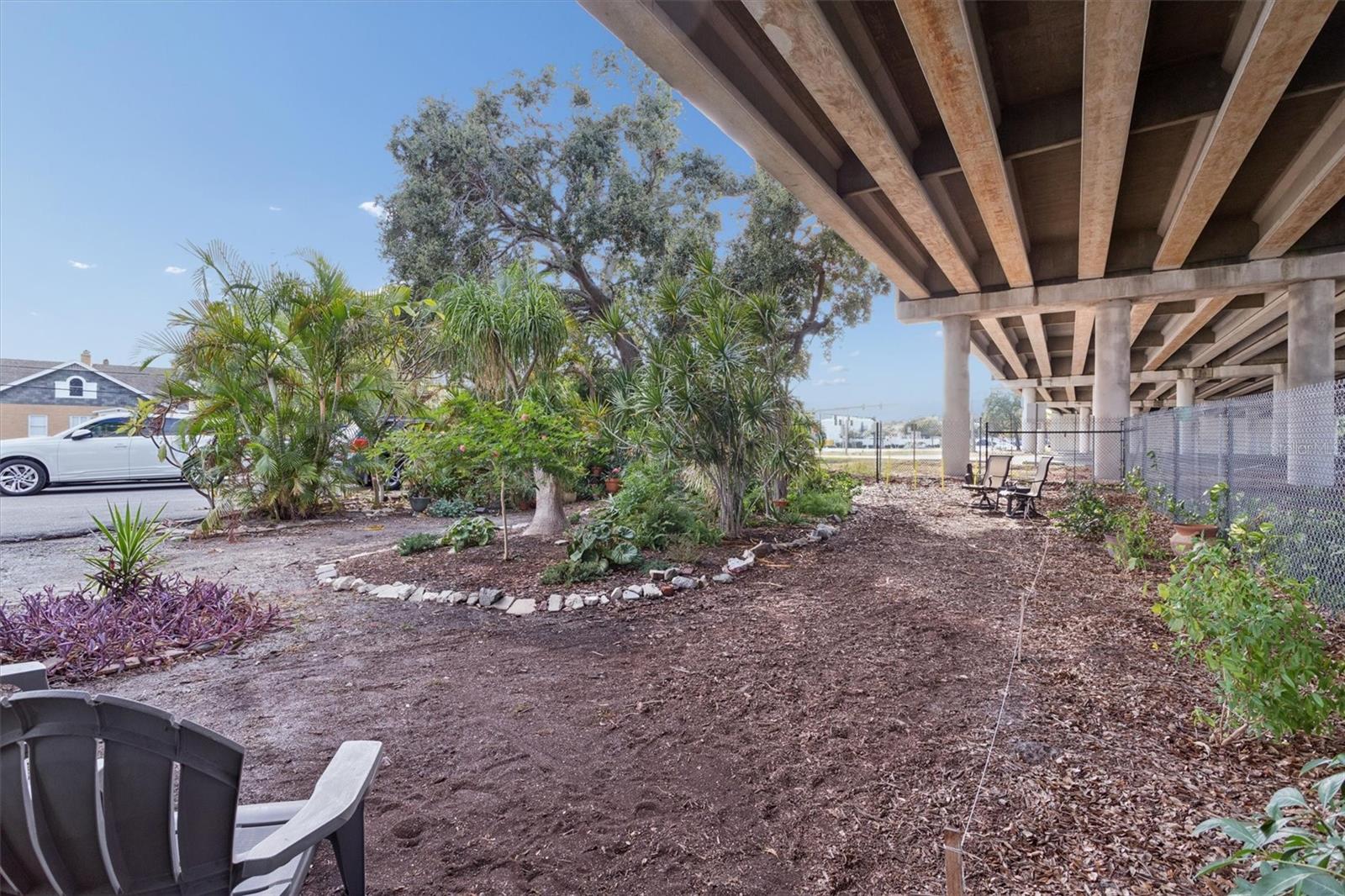 Image 22 of 26 For 841 4th Avenue N 32