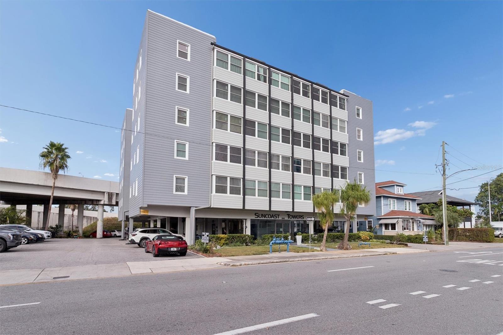 Image 24 of 26 For 841 4th Avenue N 32