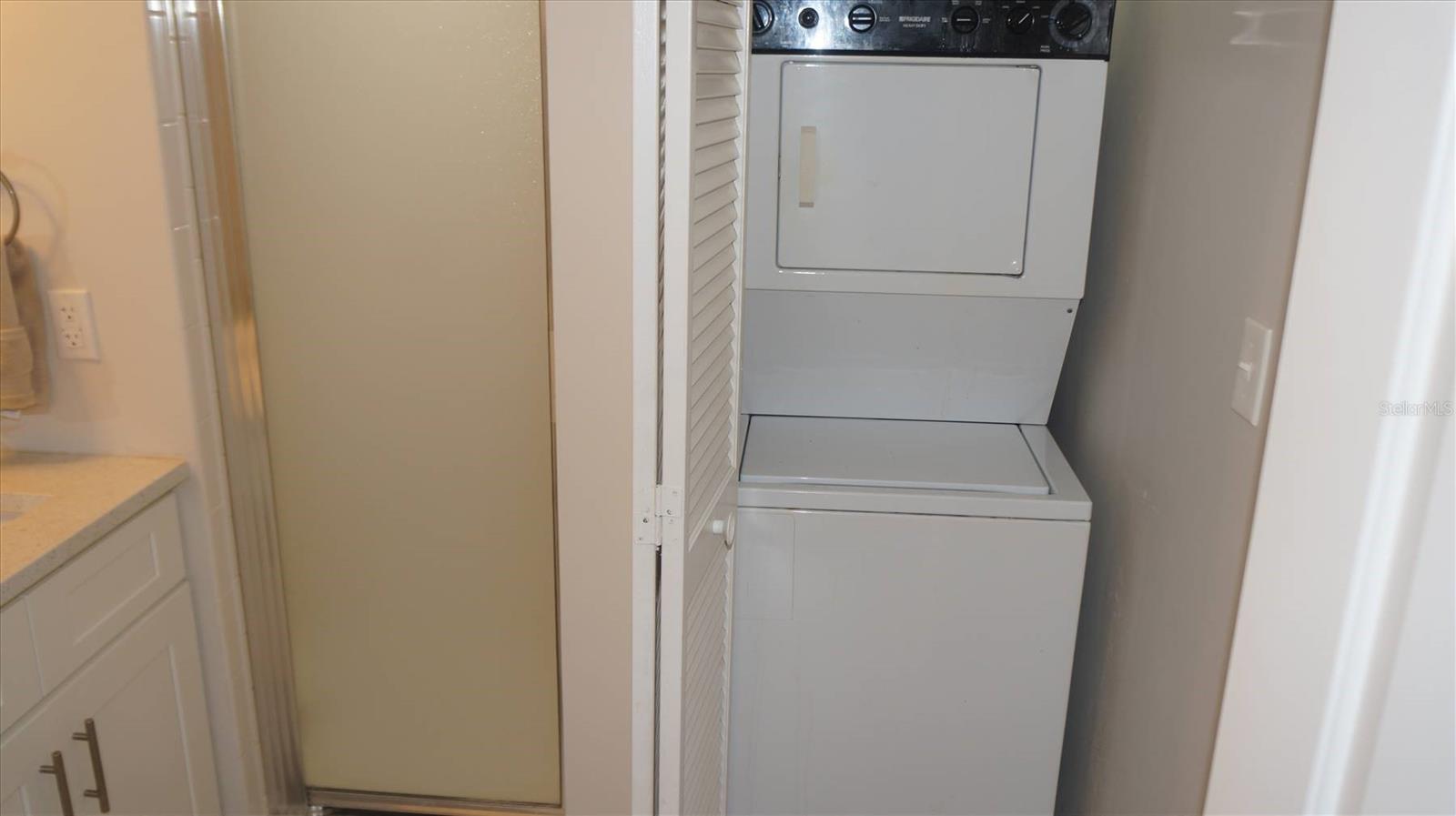 Image 17 of 25 For 7530 Sunshine Skyway Lane S 115