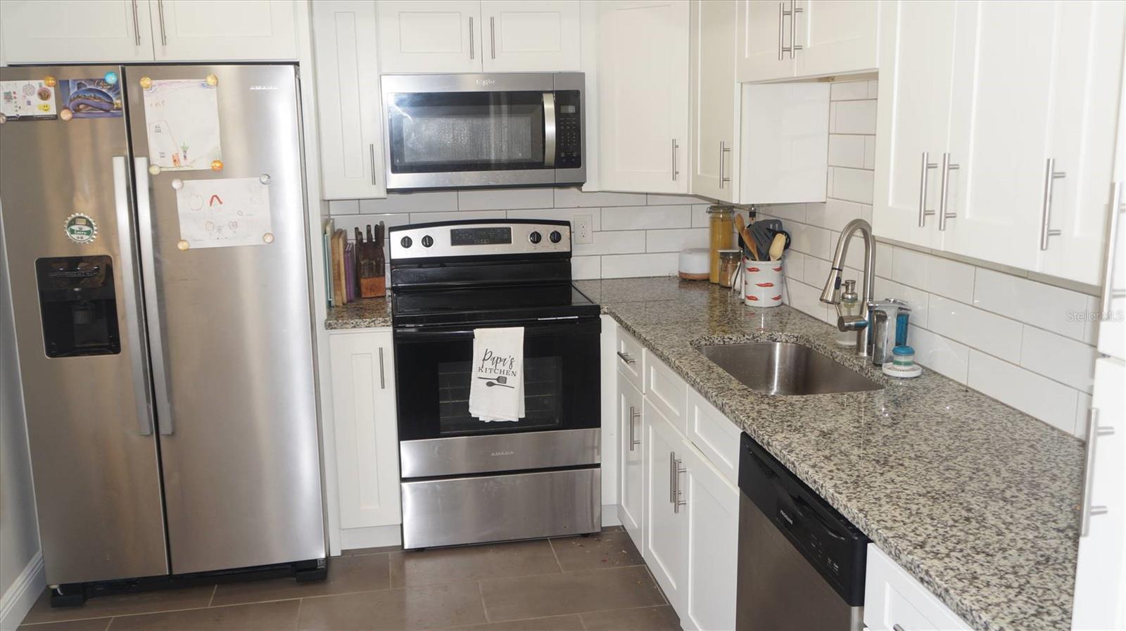 Image 9 of 25 For 7530 Sunshine Skyway Lane S 115