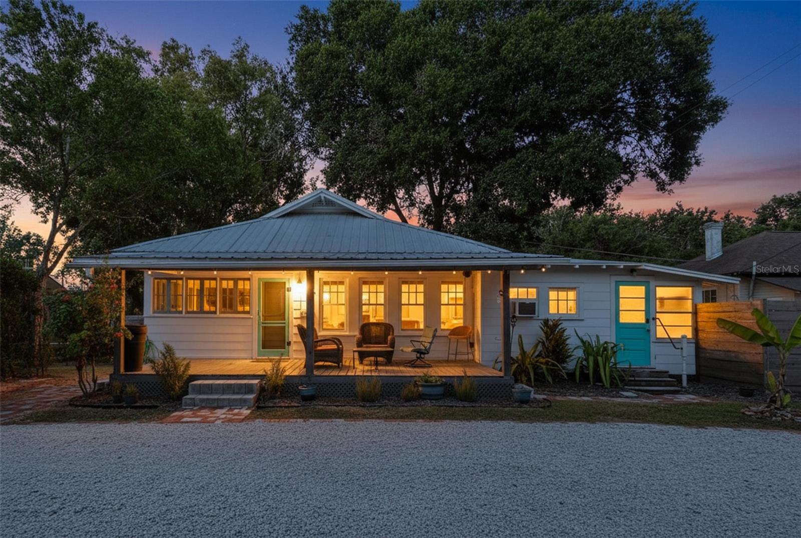 Image 28 of 38 For 901 Baker Street