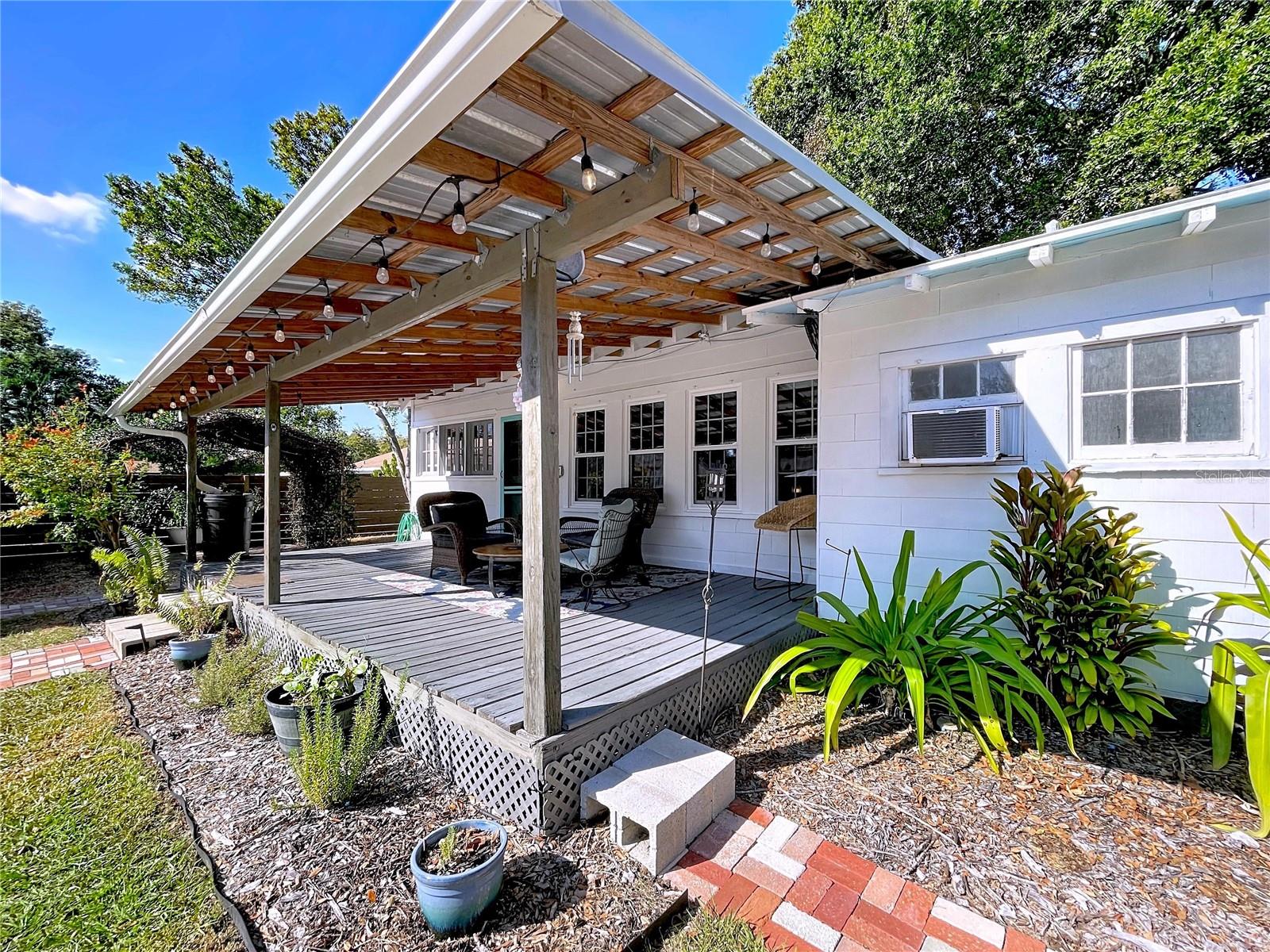 Image 29 of 38 For 901 Baker Street