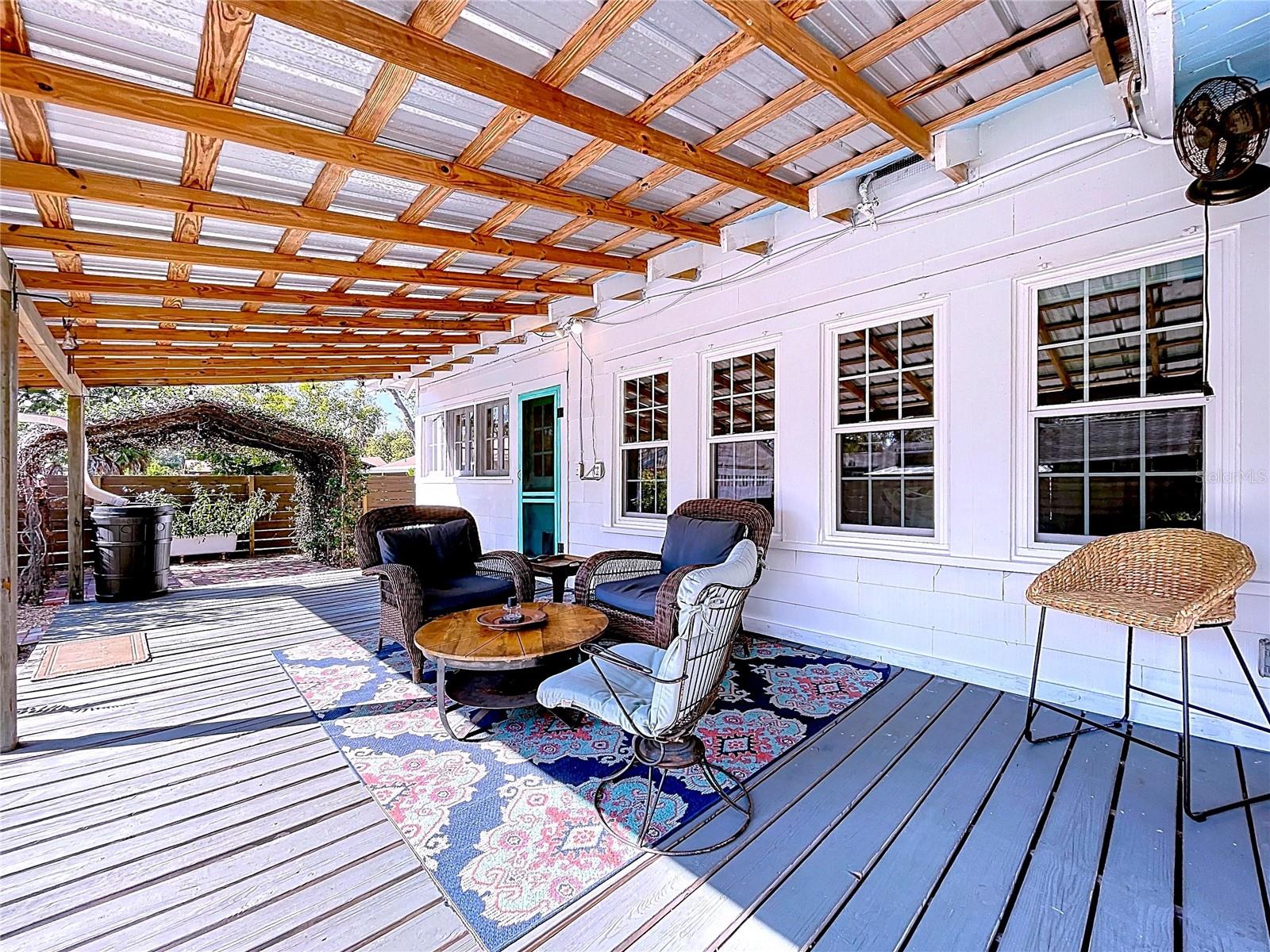 Image 32 of 38 For 901 Baker Street