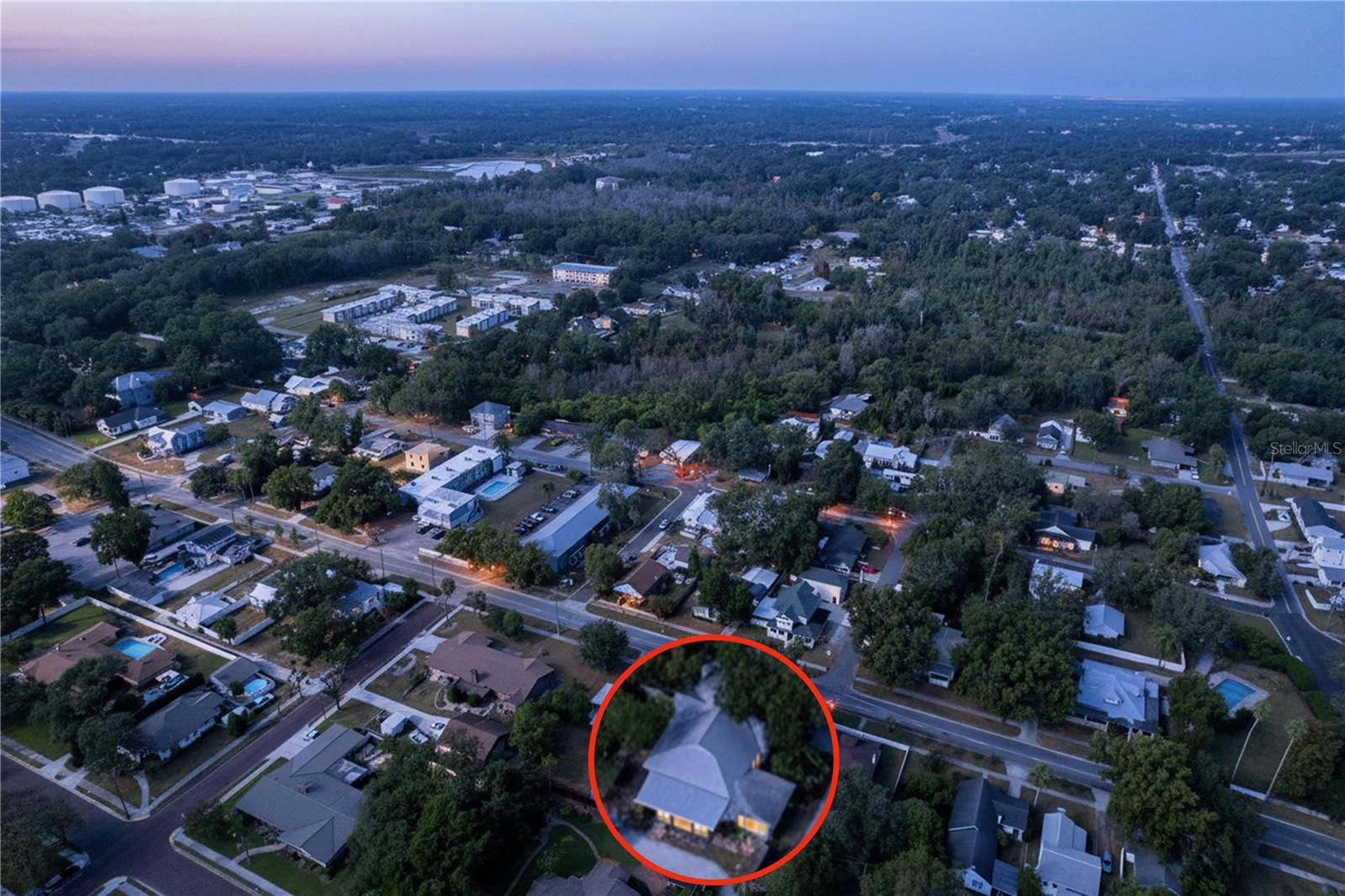 Image 37 of 38 For 901 Baker Street