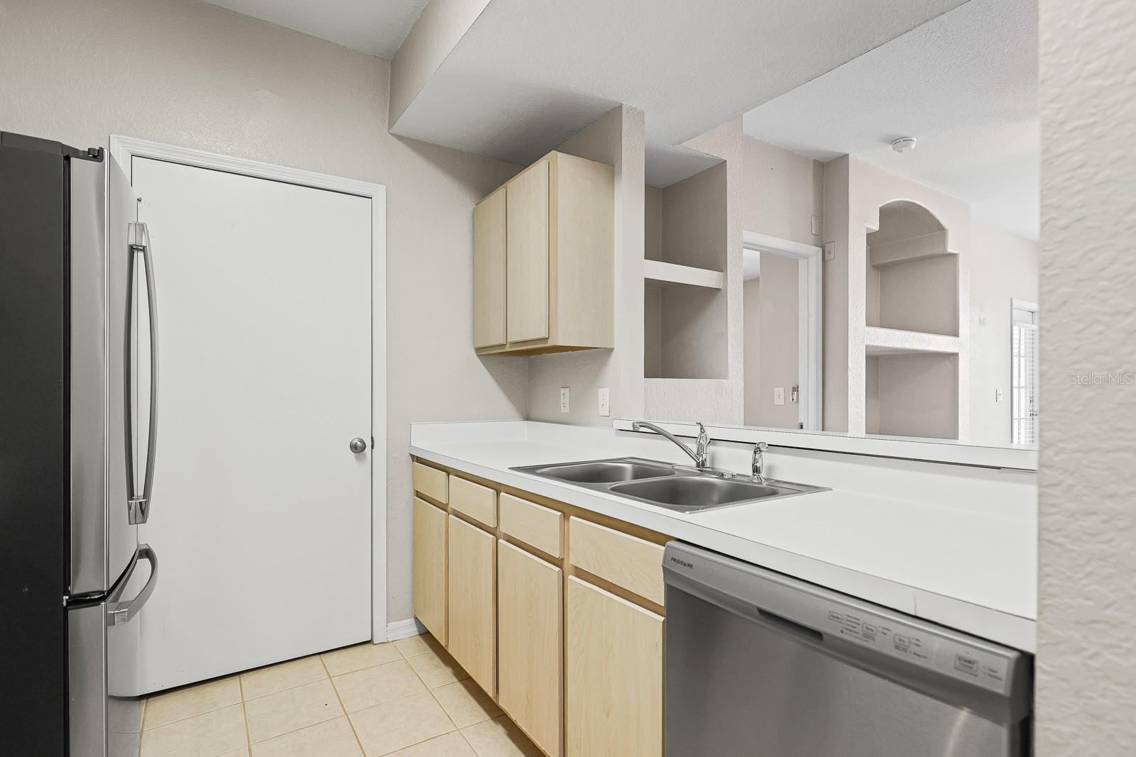 Image 12 of 20 For 8513 Lucuya Way 209