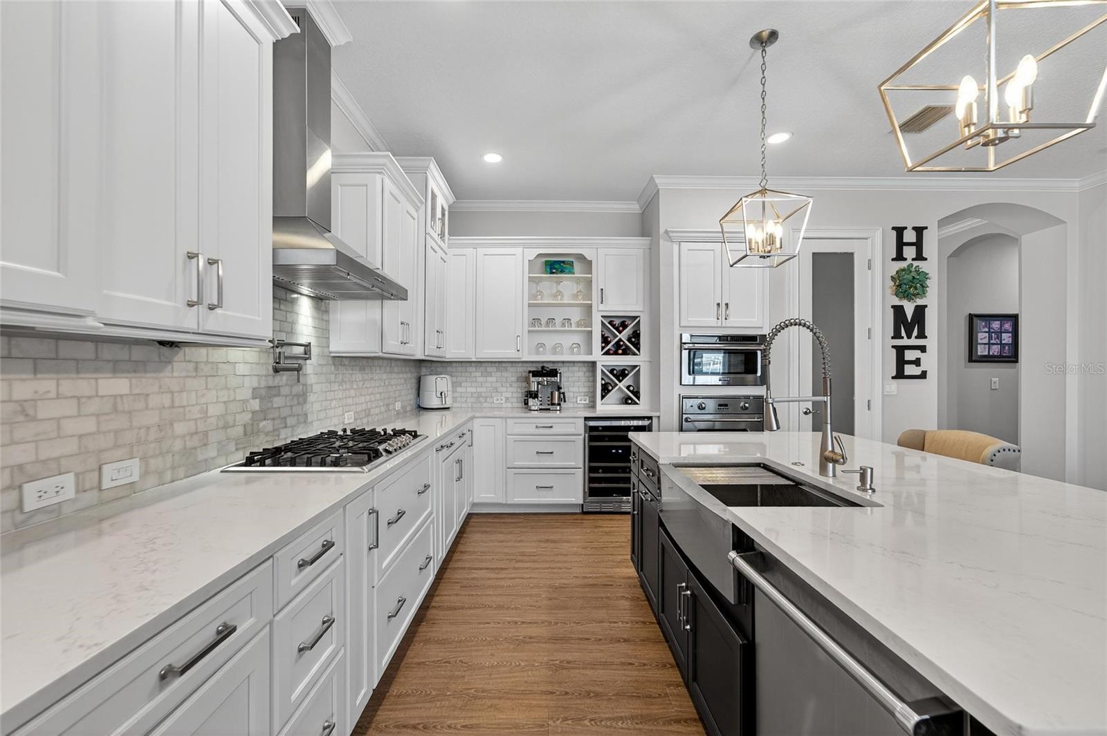 Listing photo id 16 for 5245 Brighton Shore Drive