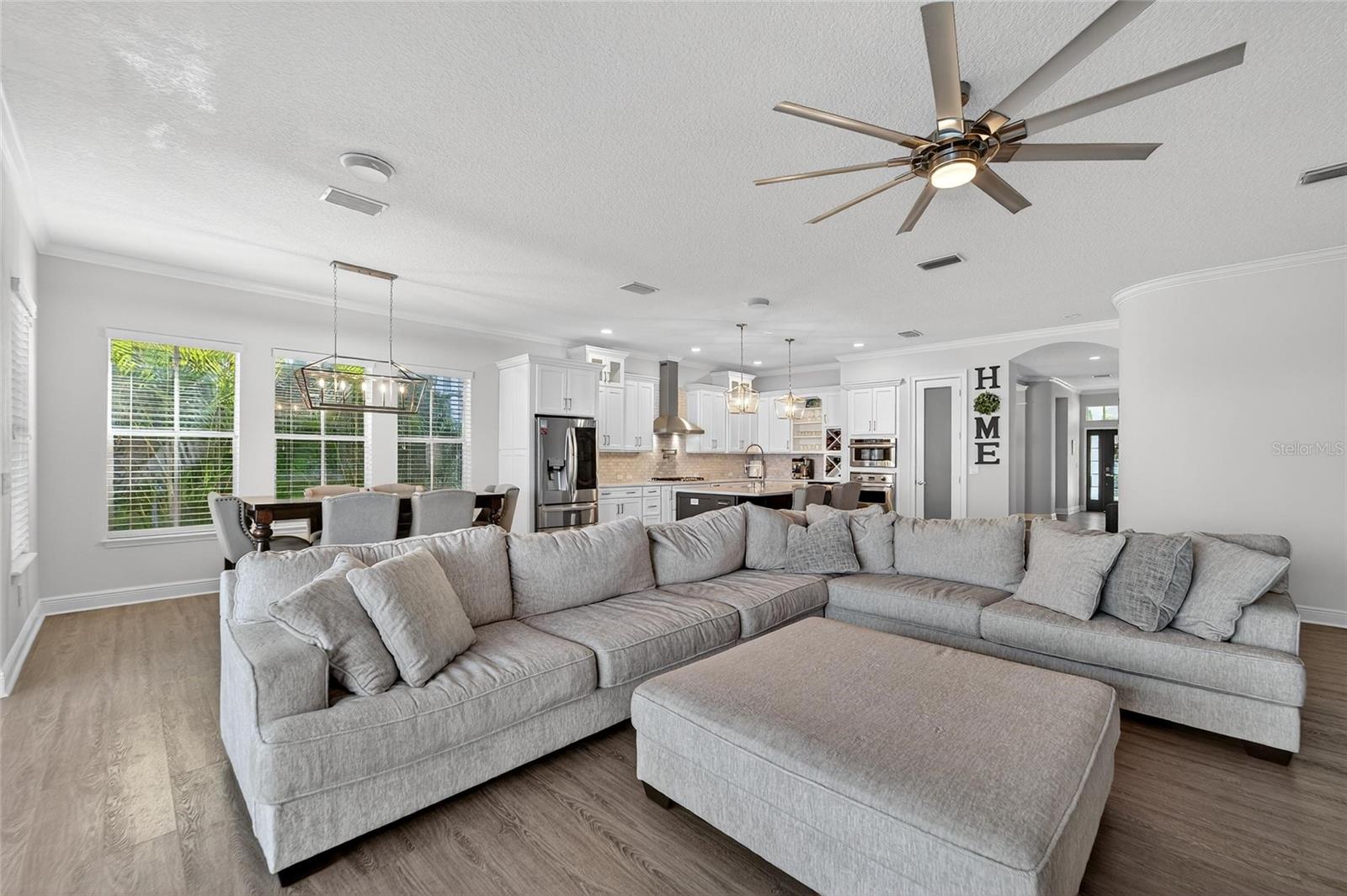 Listing photo id 22 for 5245 Brighton Shore Drive