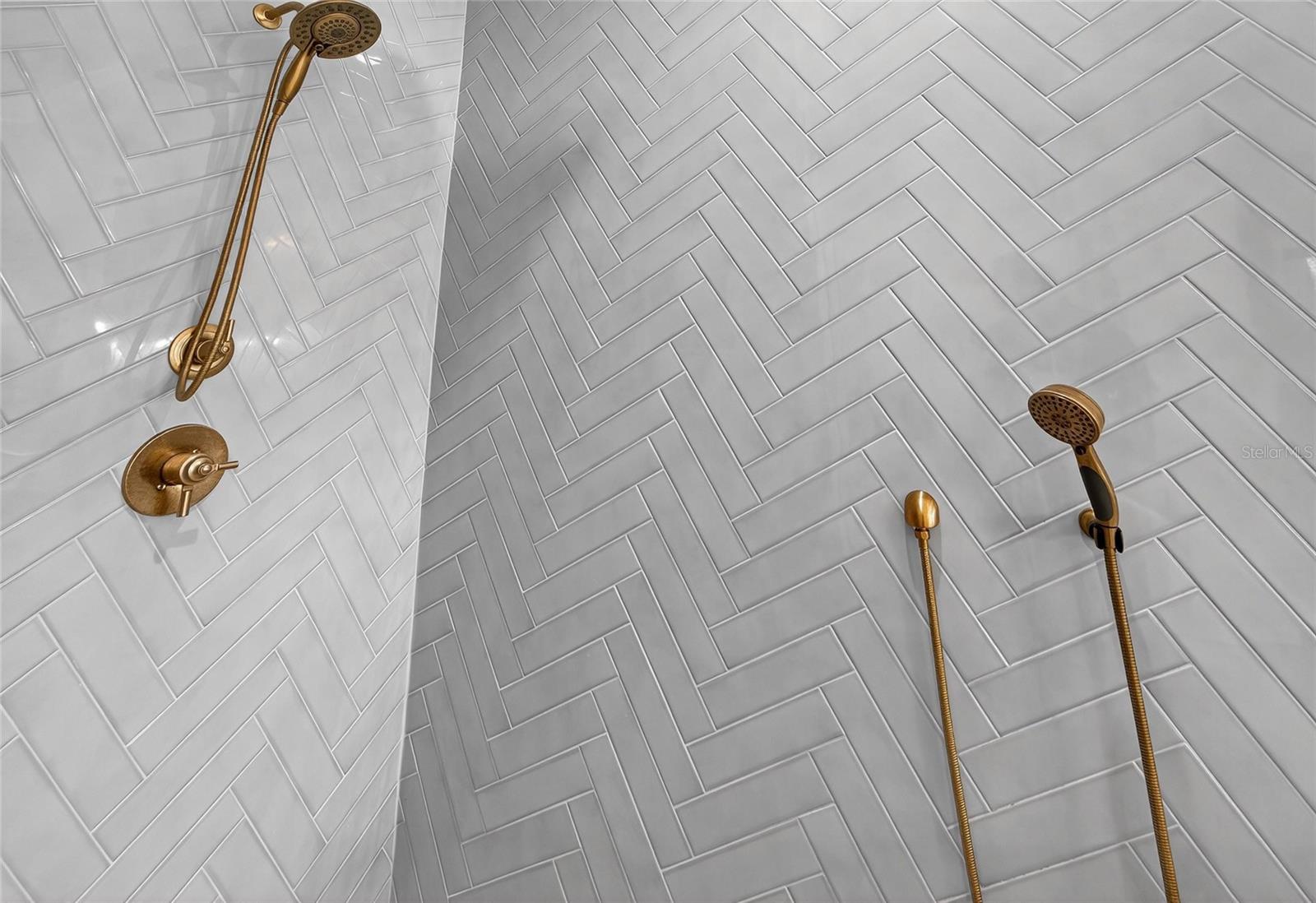 Listing photo id 52 for 5245 Brighton Shore Drive