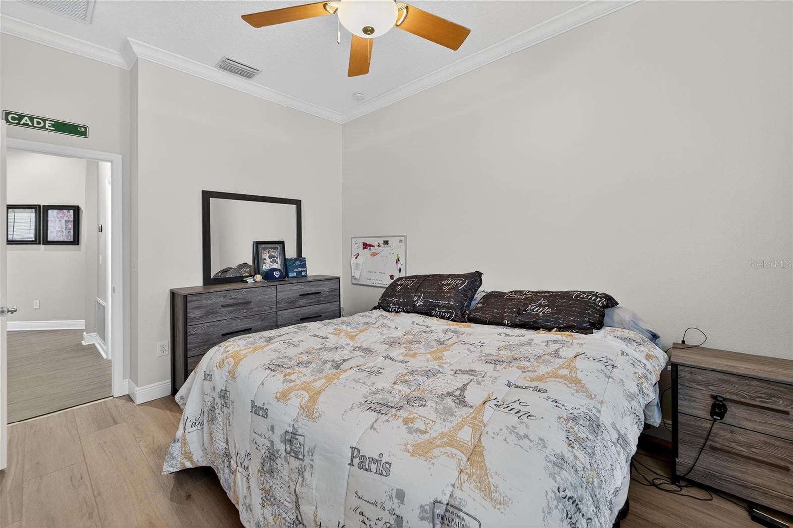 Listing photo id 61 for 5245 Brighton Shore Drive