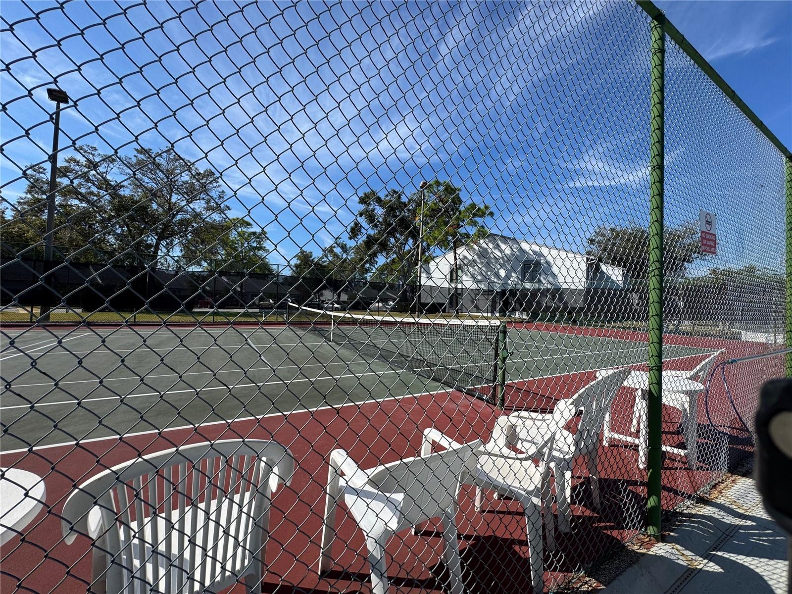 Image 19 of 26 For 1372 Pine Ridge Circle E H3