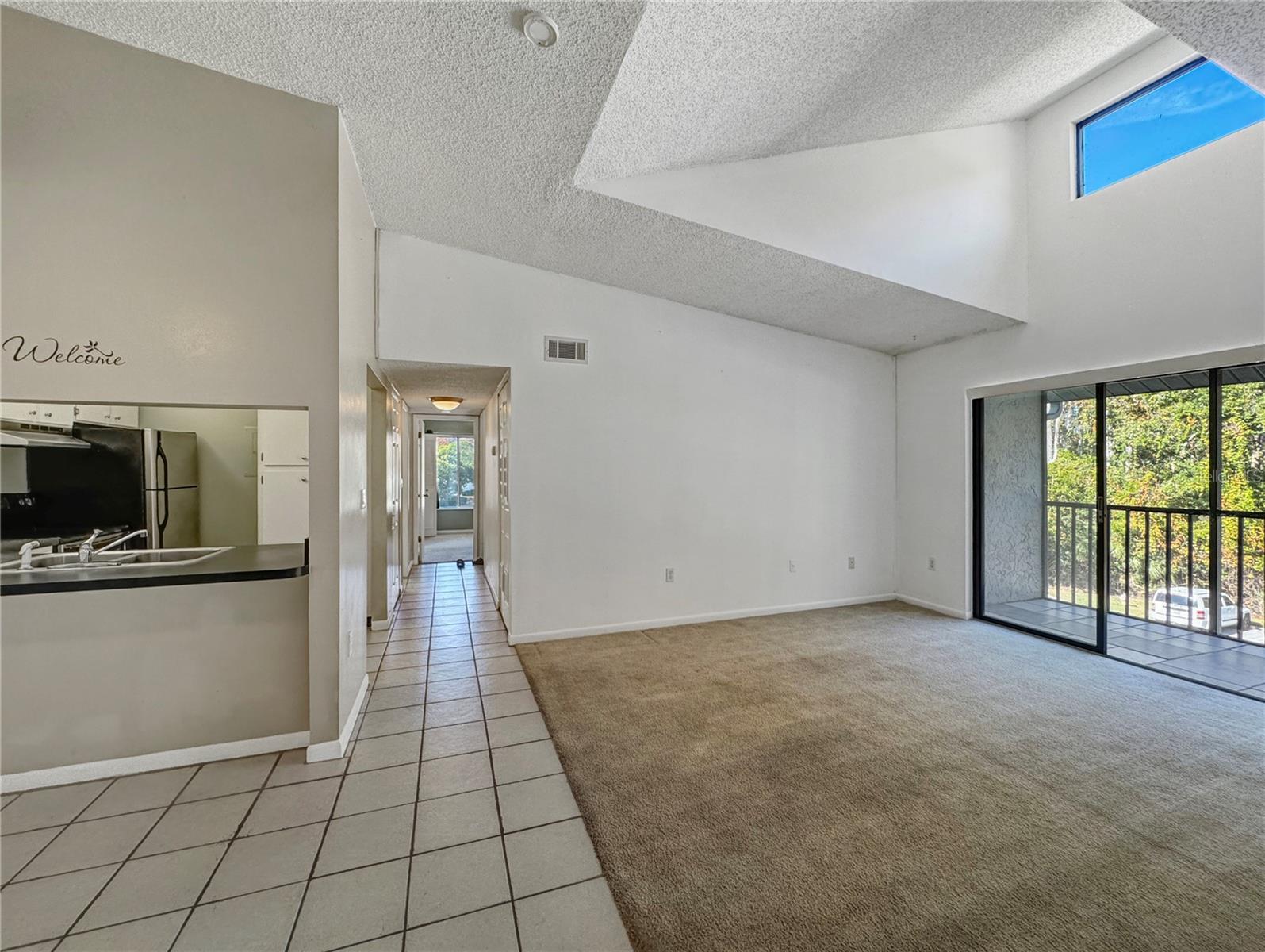 Image 5 of 26 For 1372 Pine Ridge Circle E H3