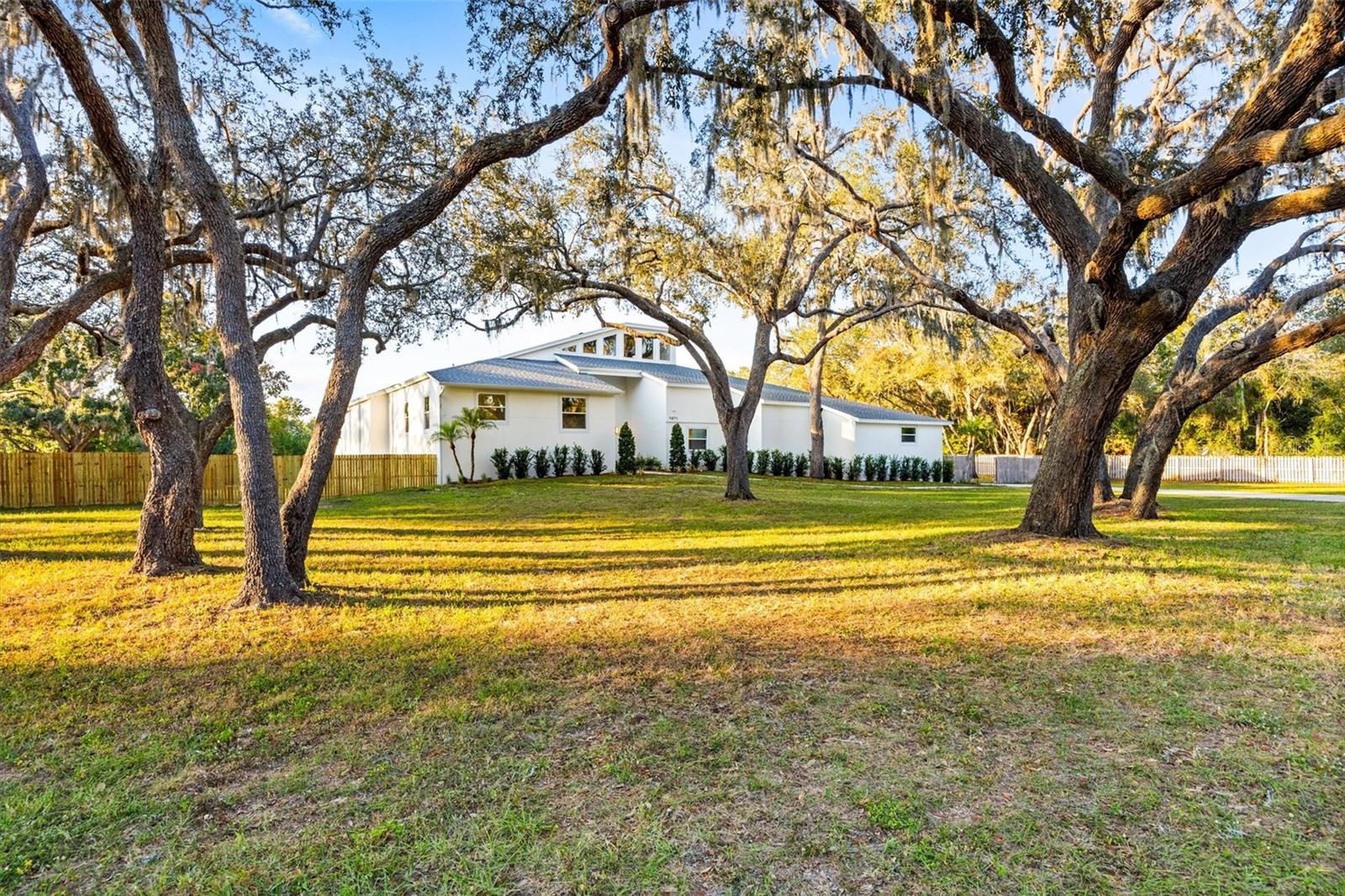 Image 3 of 77 For 9871 Lakeview Drive