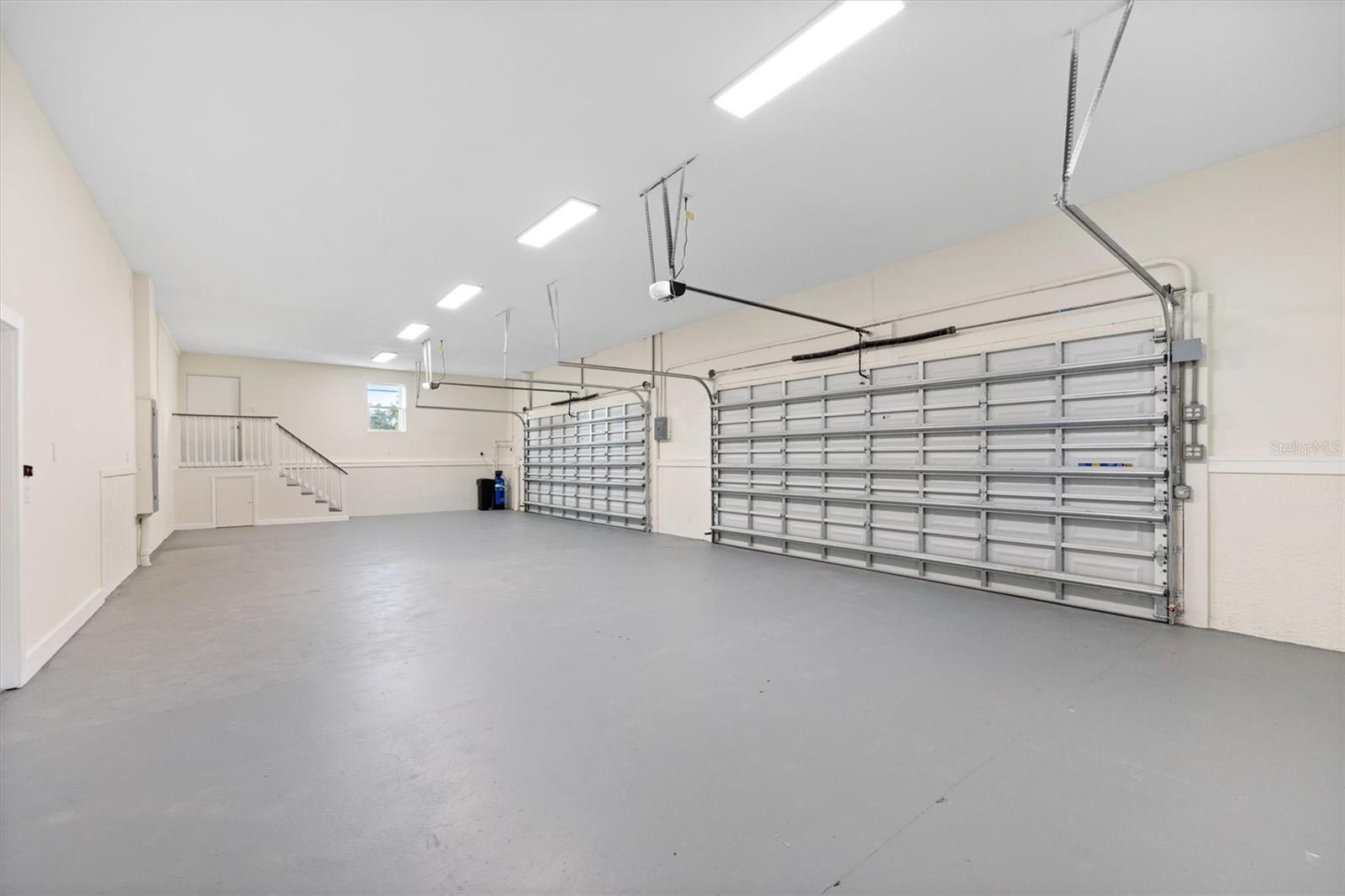 Image 36 of 77 For 9871 Lakeview Drive