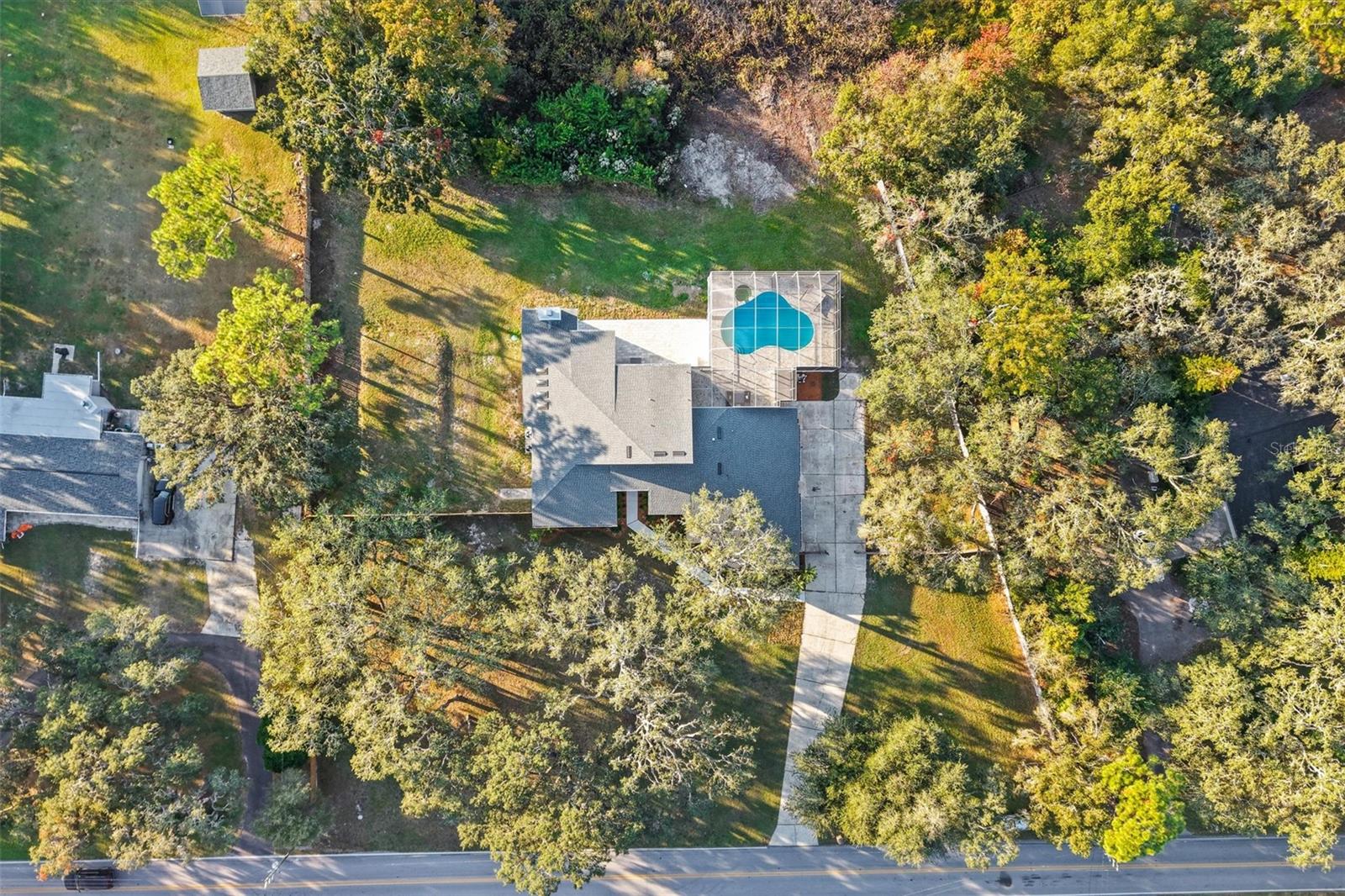 Image 65 of 77 For 9871 Lakeview Drive