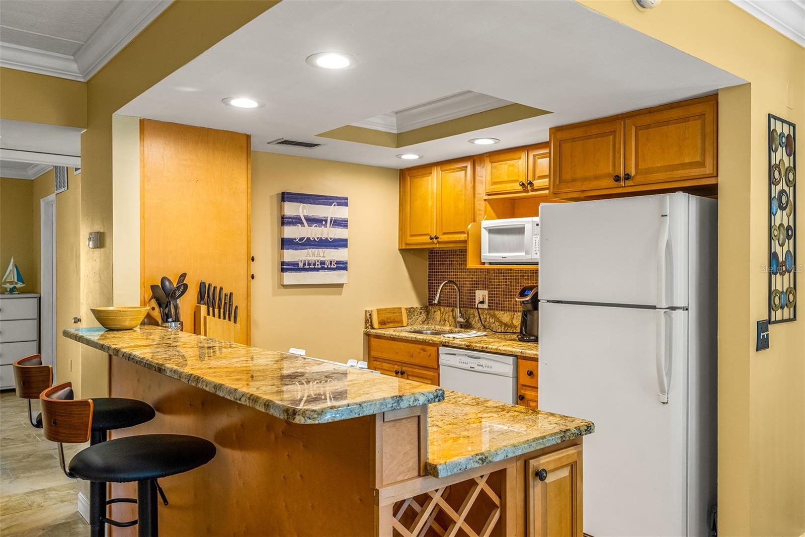 Image 13 of 29 For 8911 Blind Pass Road 223