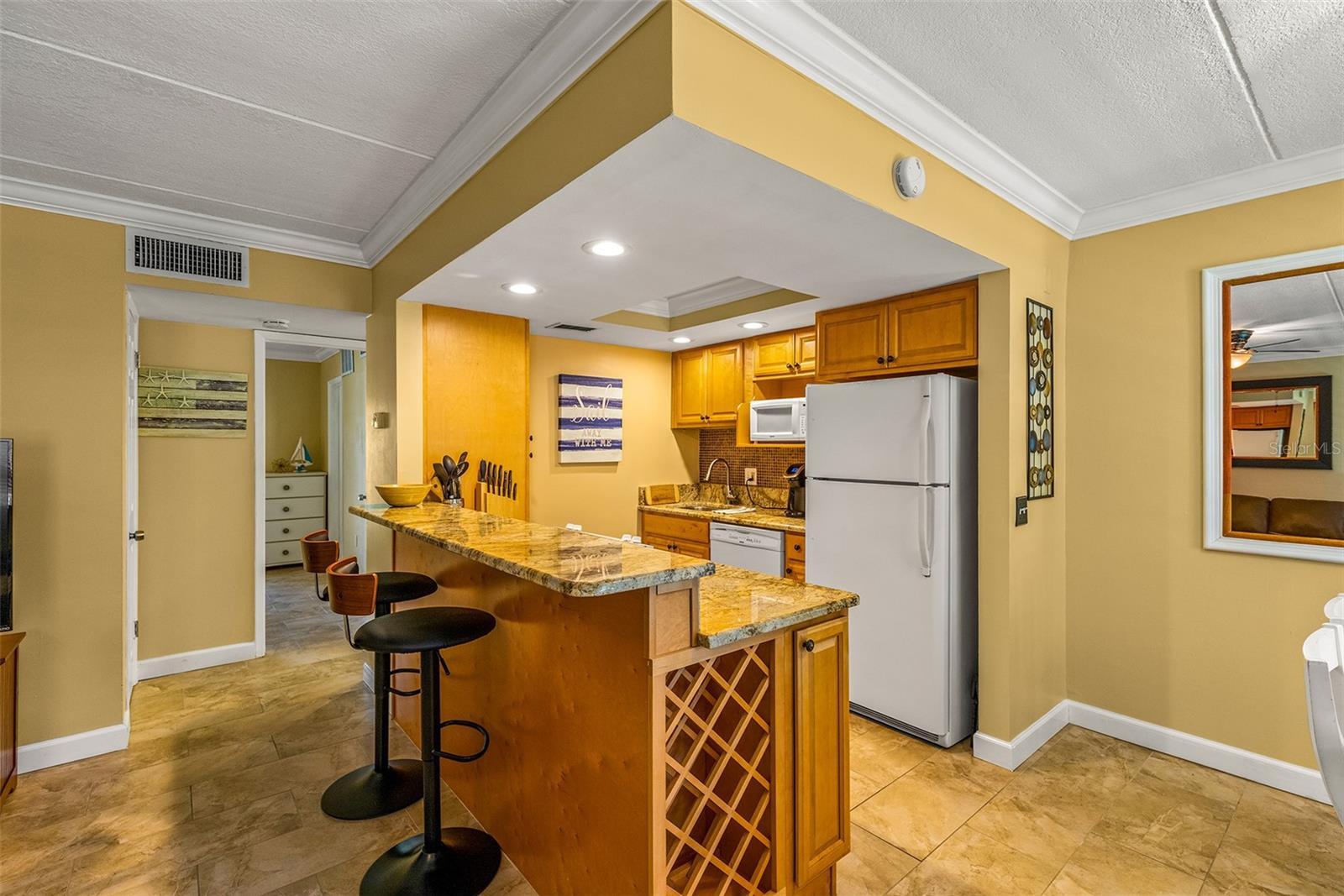 Image 14 of 29 For 8911 Blind Pass Road 223