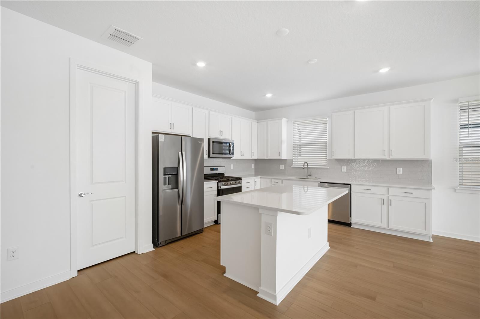 Image 12 of 25 For 13719 Brookside Haven Street