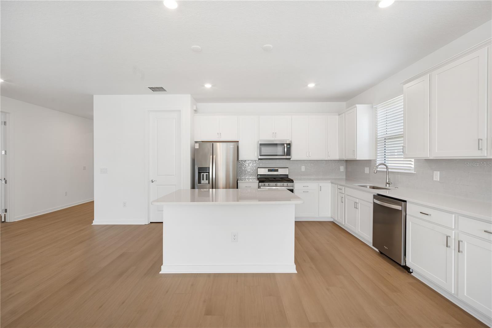 Image 13 of 25 For 13719 Brookside Haven Street