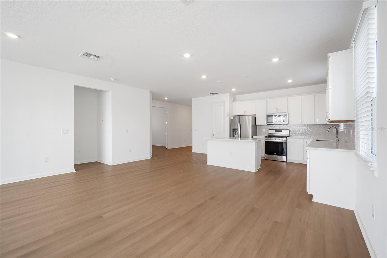 Image 16 of 25 For 13719 Brookside Haven Street