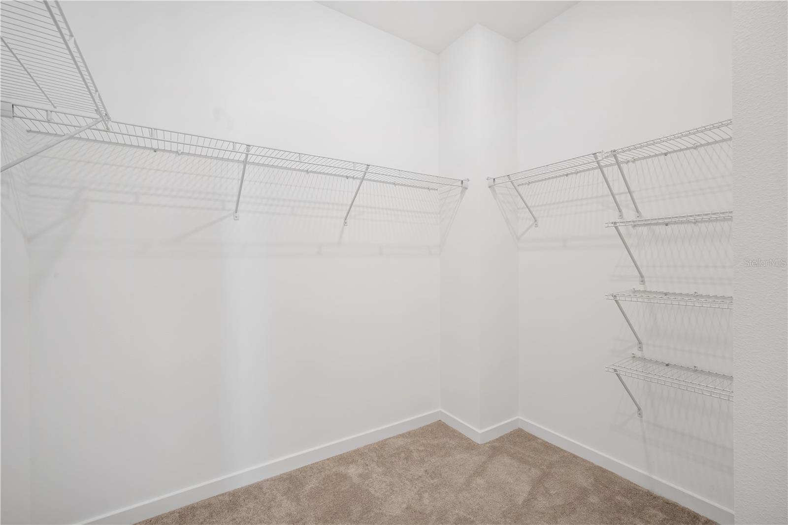 Image 19 of 25 For 13719 Brookside Haven Street