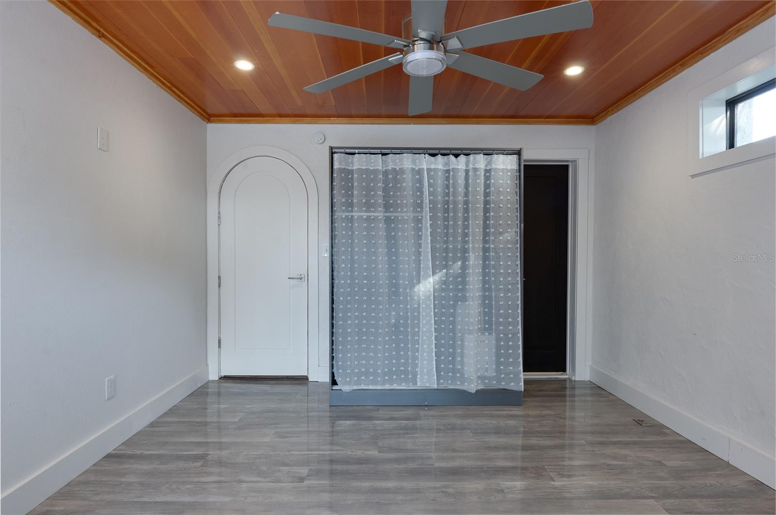 Image 20 of 43 For 2227 29th Street S