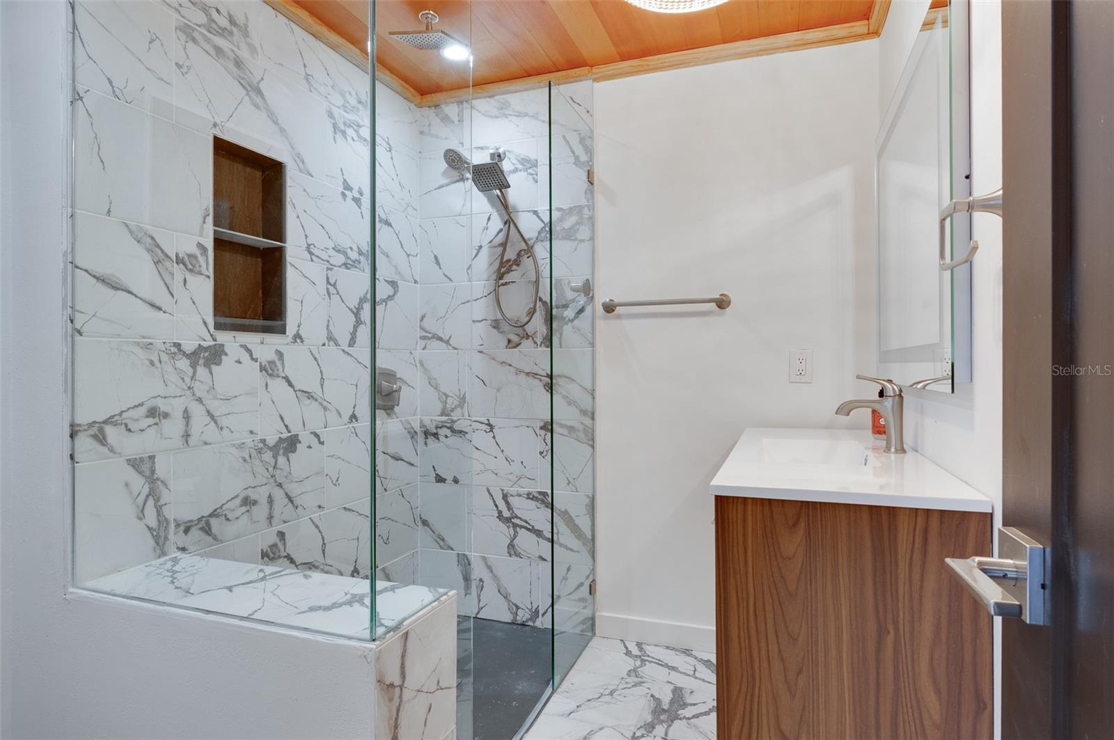 Image 21 of 43 For 2227 29th Street S