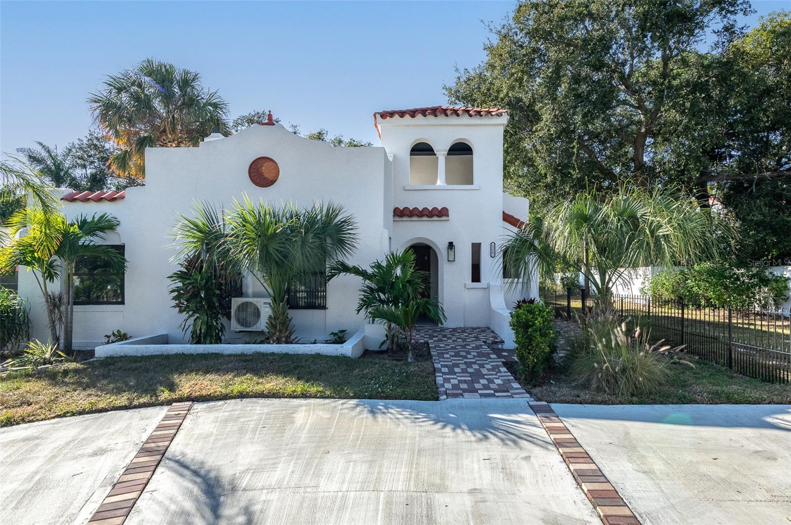 Image 39 of 43 For 2227 29th Street S